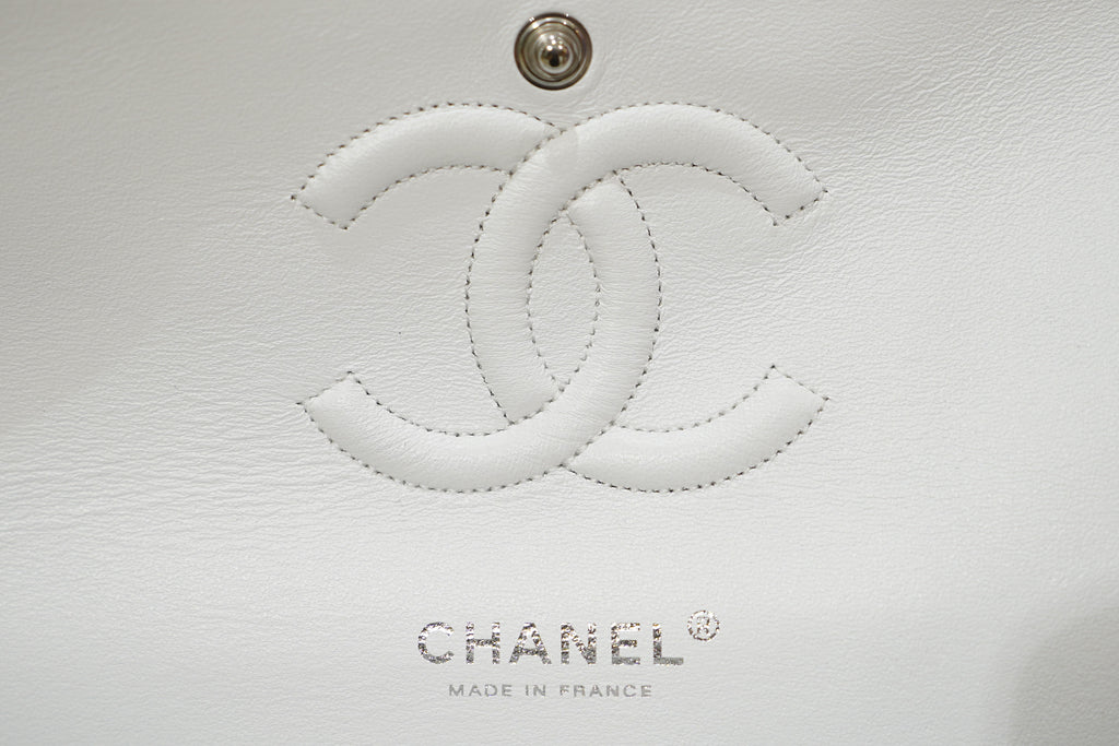 Chanel | Classic Flap Bag – Medium – Leather – White – Silver Hardware