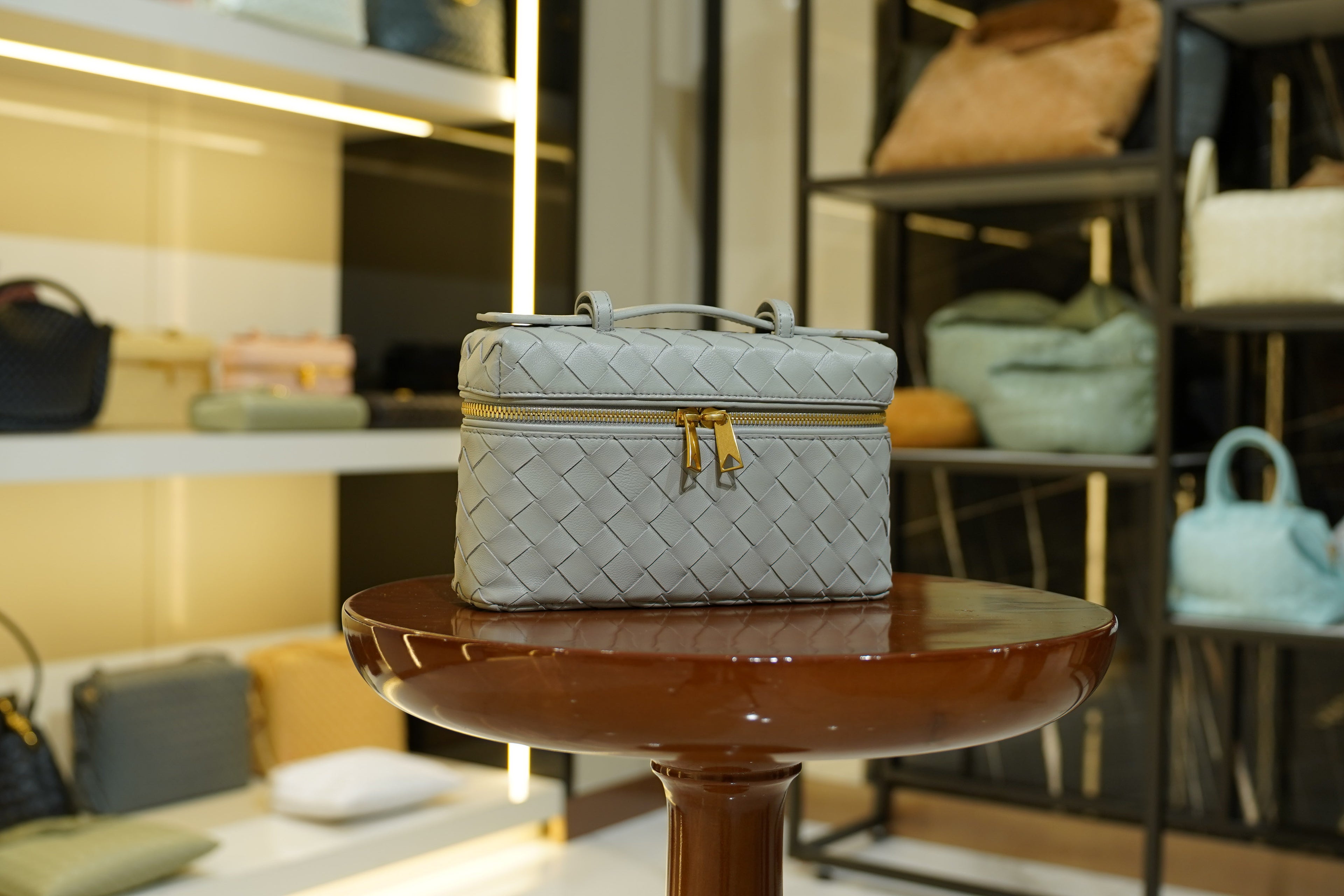 Bottega Veneta | Bang-Bang – Leather – Gray – Gold Hardware