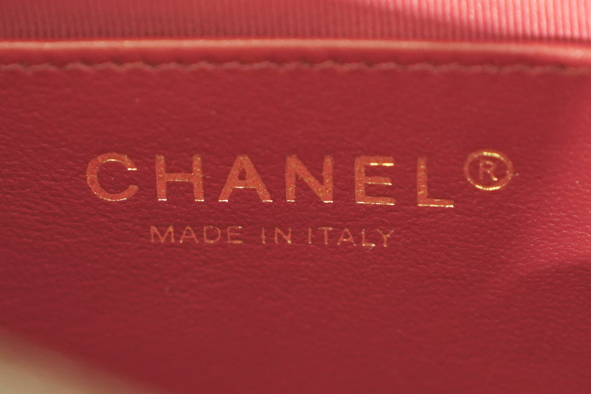 Chanel | Classic Flap Bag Mini – Caviar Leather – Black – Gold Hardware