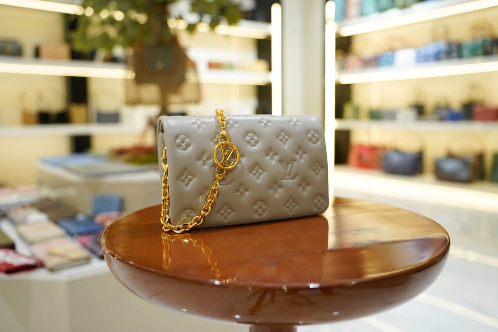 Louis Vuitton | Twist – Leather – Gris – Gold Hardware