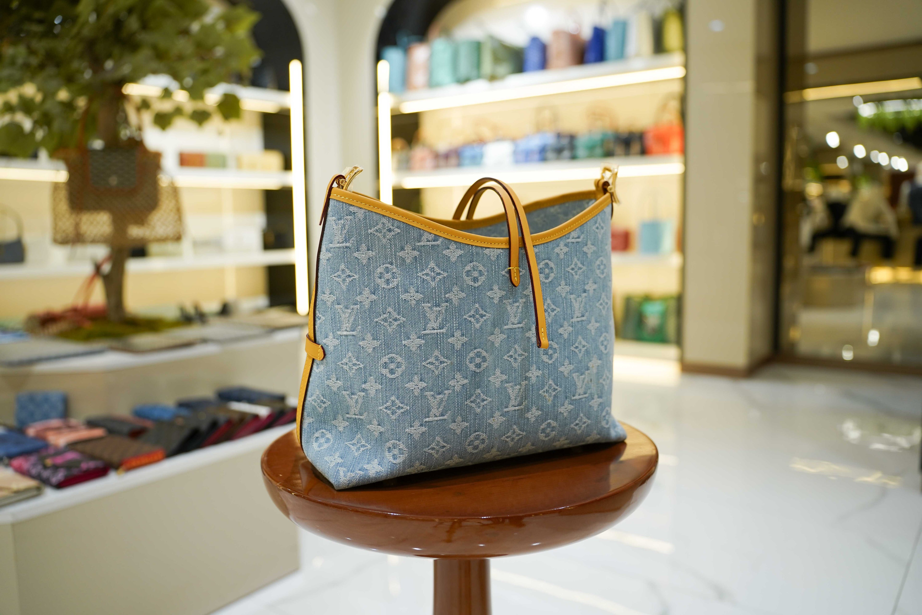 Louis Vuitton | Neverfull – Denim – Blue – Gold Hardware