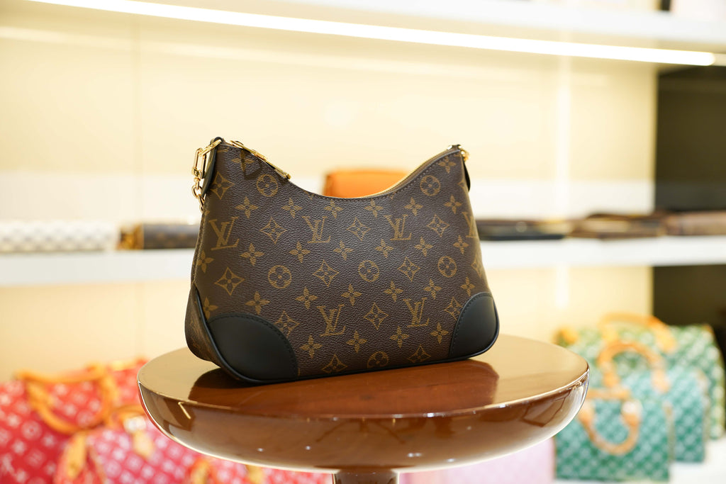 Louis Vuitton | Hobo Bag – Canvas – Brown – Gold Hardware
