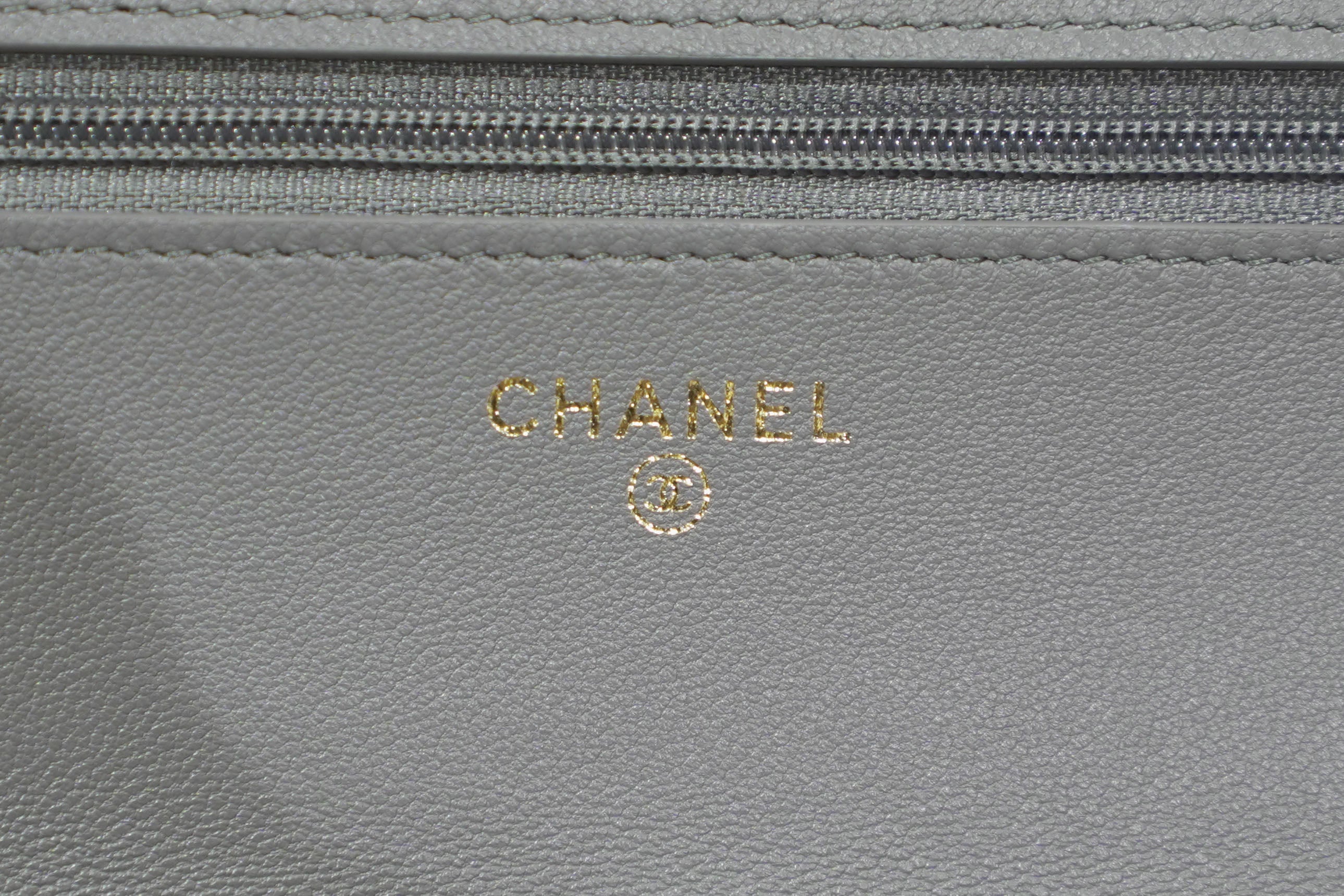 Chanel | Wallet on Chain – Lambskin – Grey – Gold Hardware