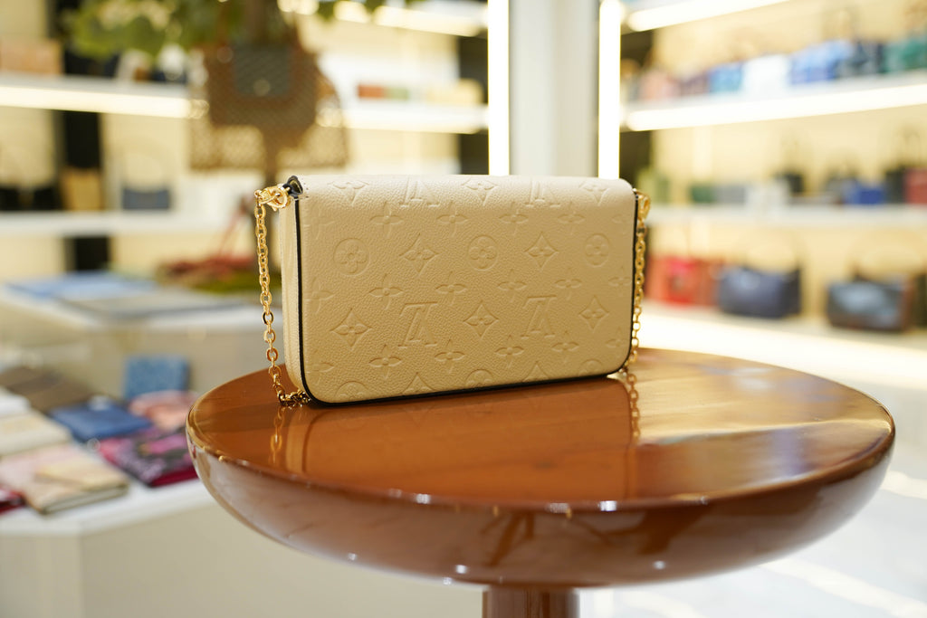 Louis Vuitton | Pochette Metis – Monogram Empreinte – Cream – Gold Hardware