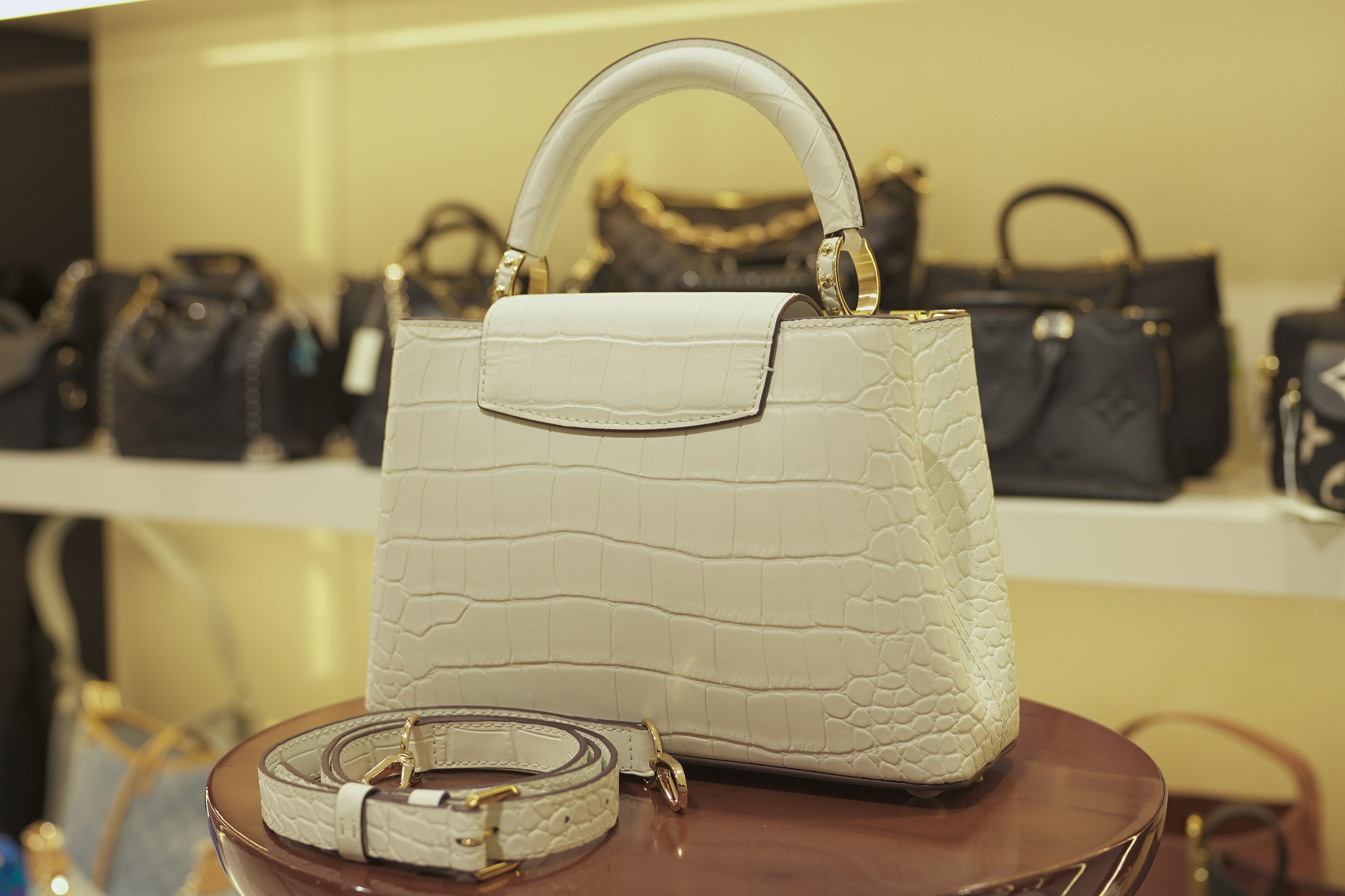 Louis Vuitton | Capucines – Crocodile Leather – White – Gold Hardware