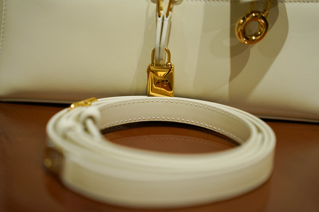 Loro Piana | Extra-Pocket-L19 – Leather – Ivory – Gold Hardware
