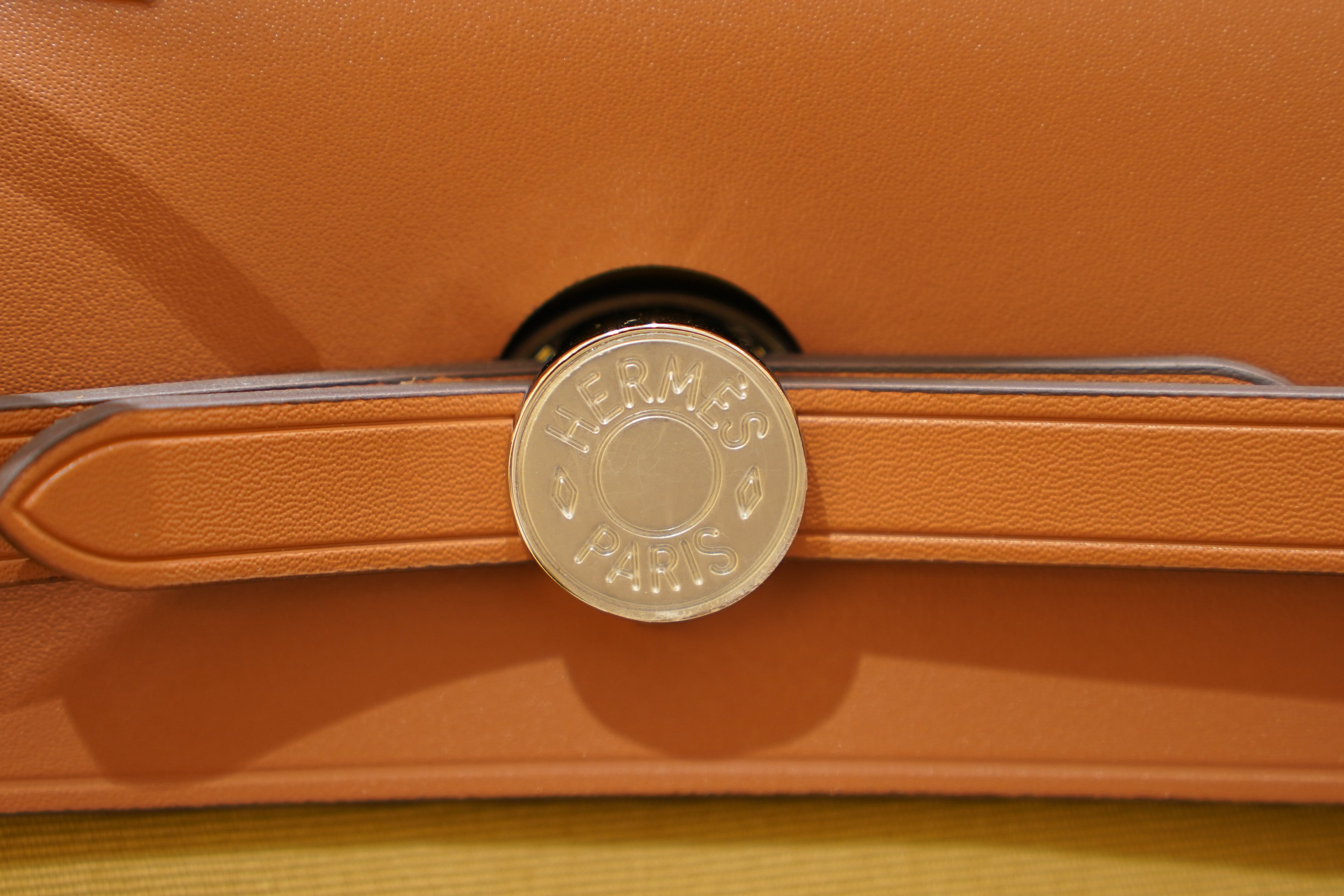 Hermes | Herbag Medium – Canvas – Beige and Pink – Gold Hardware