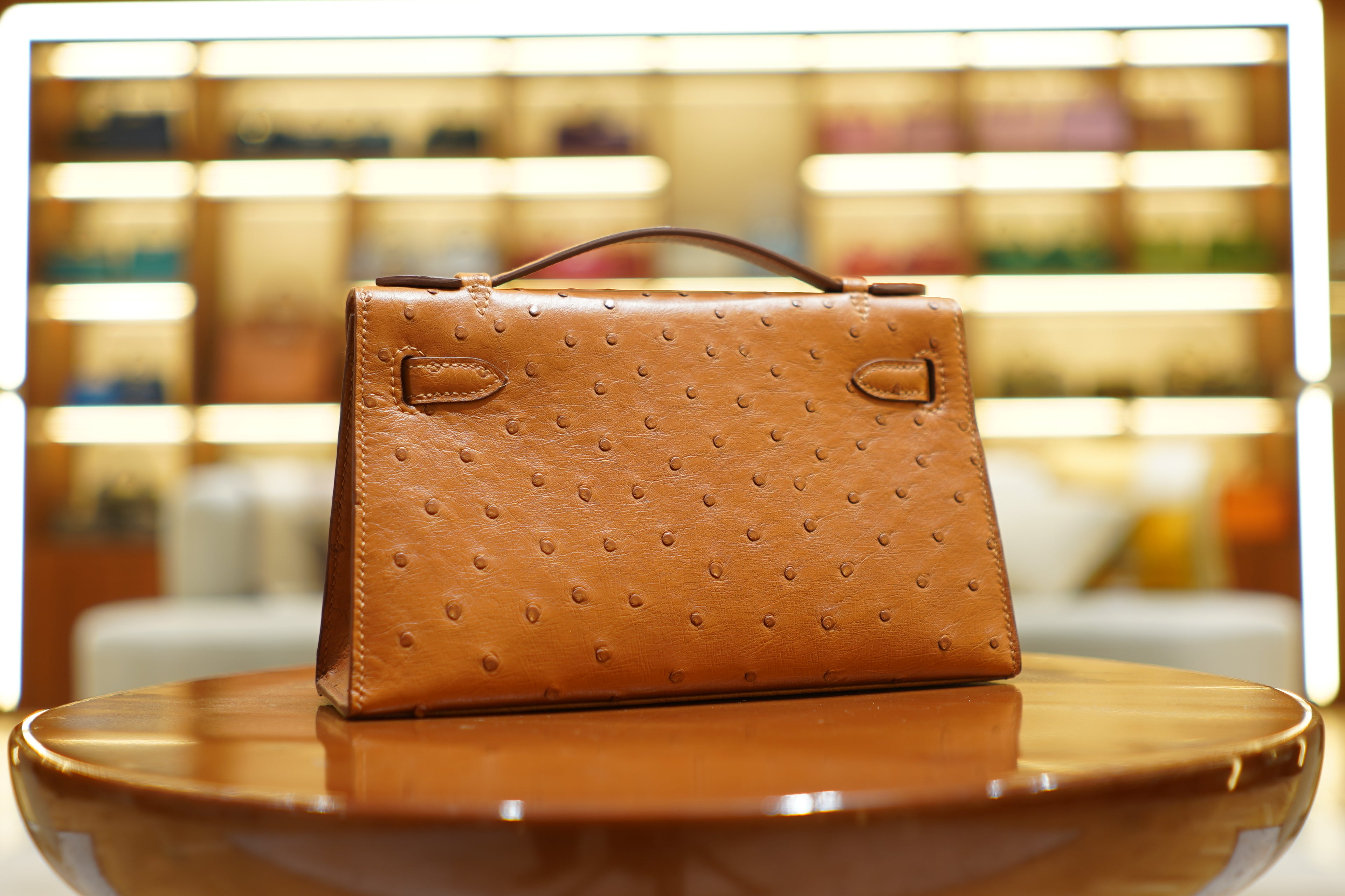 Hermes | Kelly Pochette – Ostrich Leather – Tan – Gold Hardware