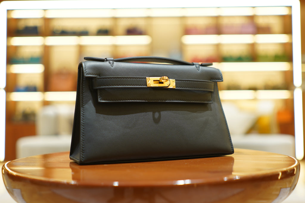 Hermès | Pochette Kelly – Cuir – Noir – Quincaillerie dorée