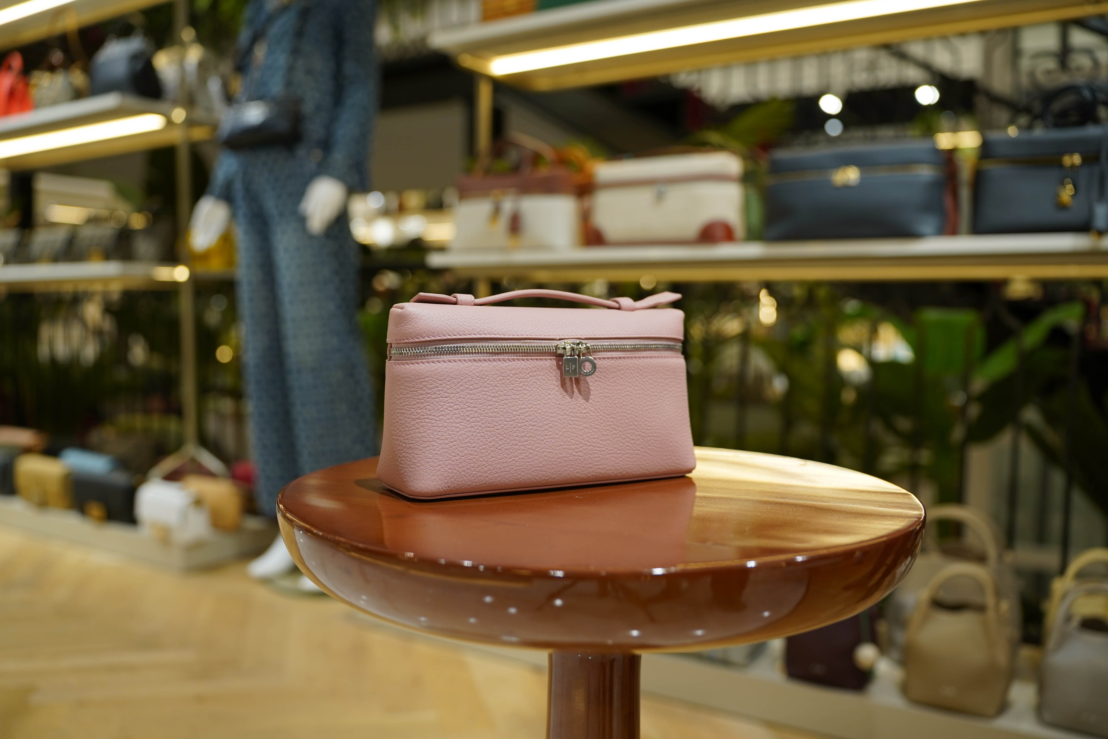 Loro Piana | Extra-Pocket-L19 – Leather – Pink – Silver Hardware