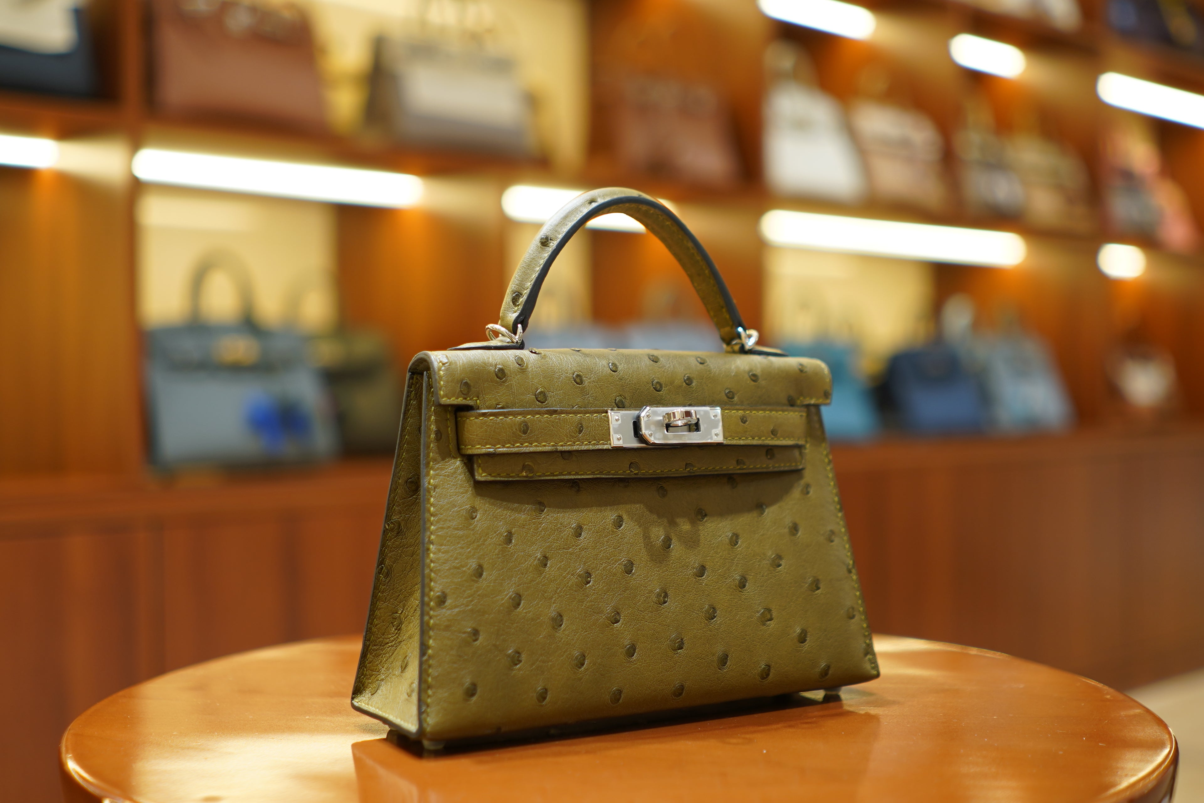 Hermes | Mini Kelly – Ostrich – Khaki Green – Palladium Hardware