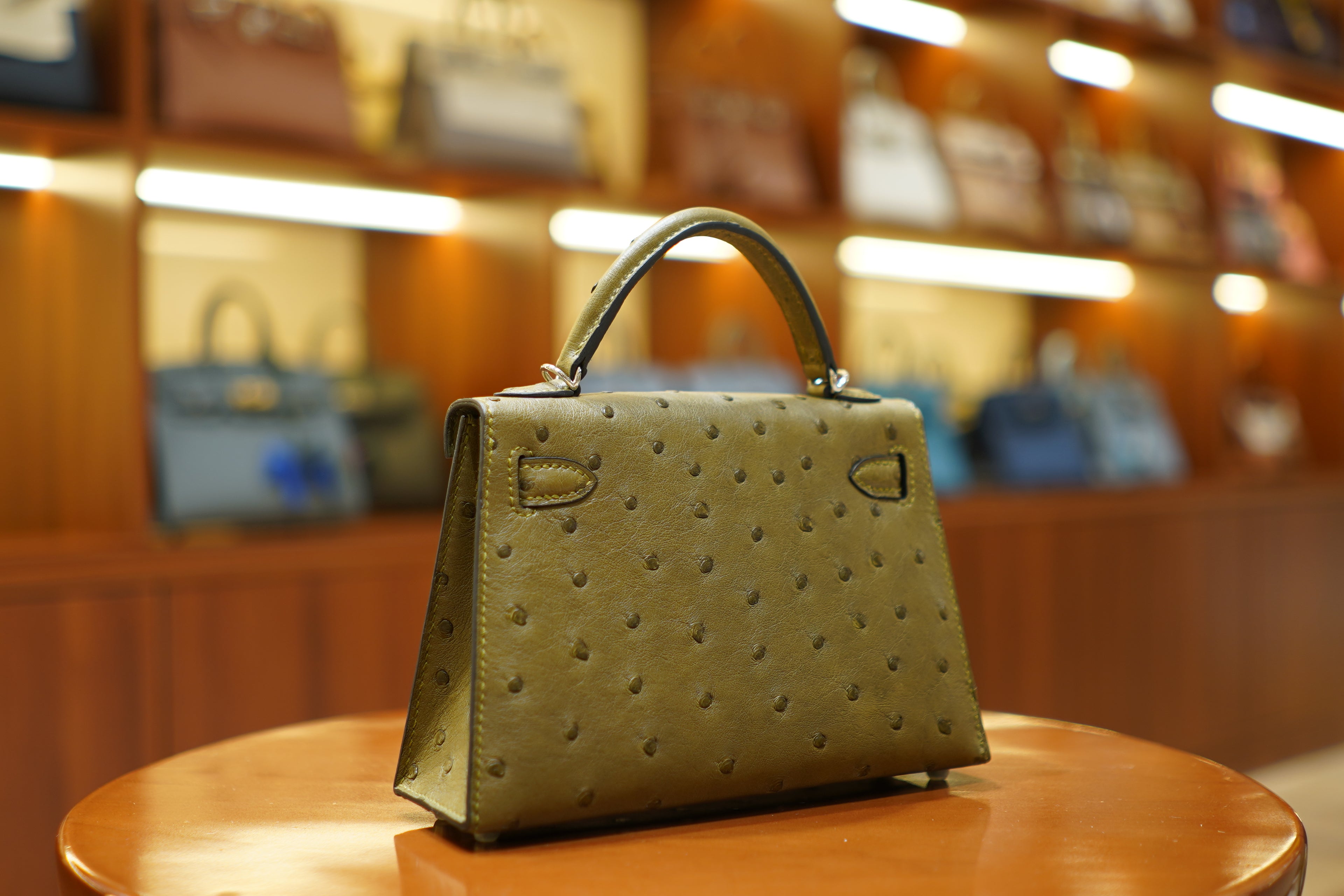 Hermes | Mini Kelly – Ostrich – Khaki Green – Palladium Hardware