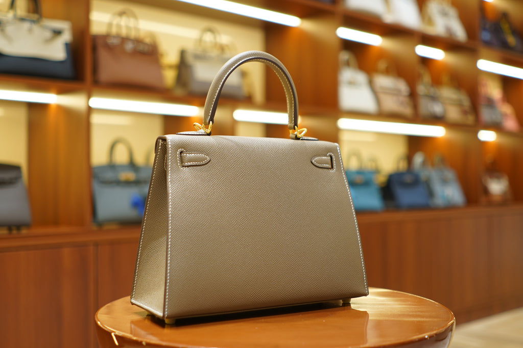 Hermes | Kelly 28 – Togo – Grau – Goldene Hardware