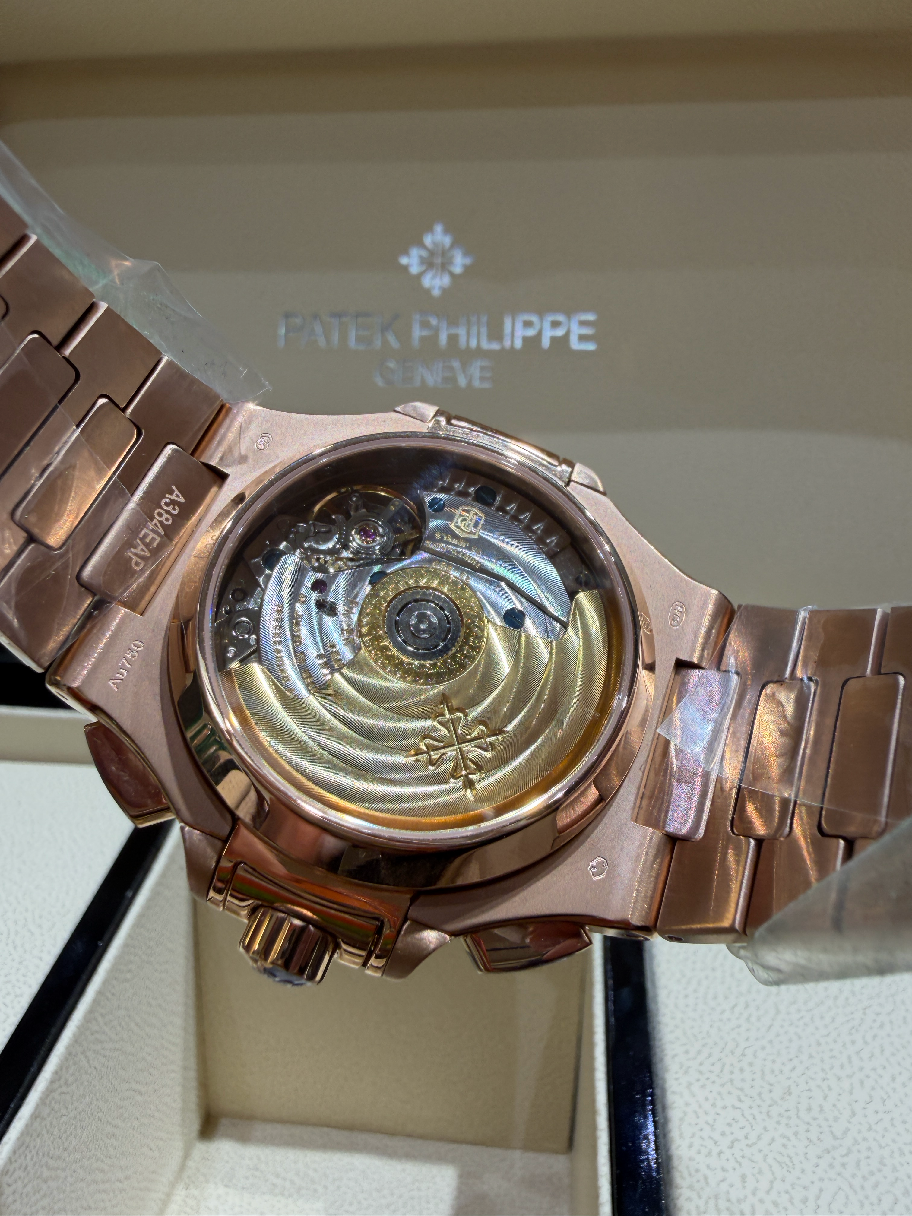 Patek Philippe | Nautilus Chronograph – Rose Gold – Grey Dial – Rose Gold Bracelet