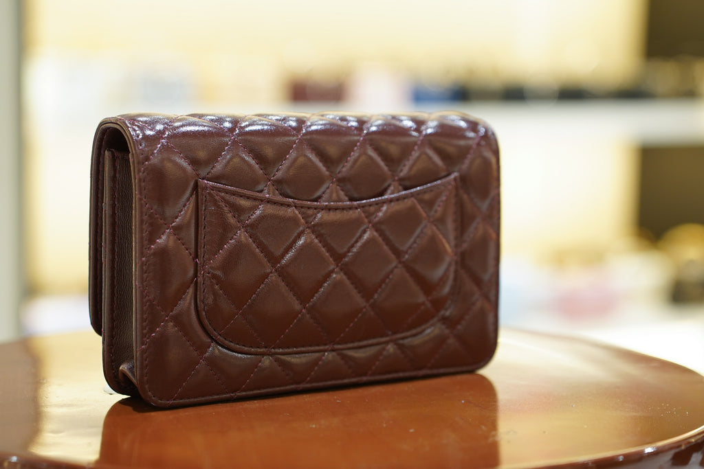 Chanel | Wallet on Chain – Lambskin – Burgundy – Gold Hardware