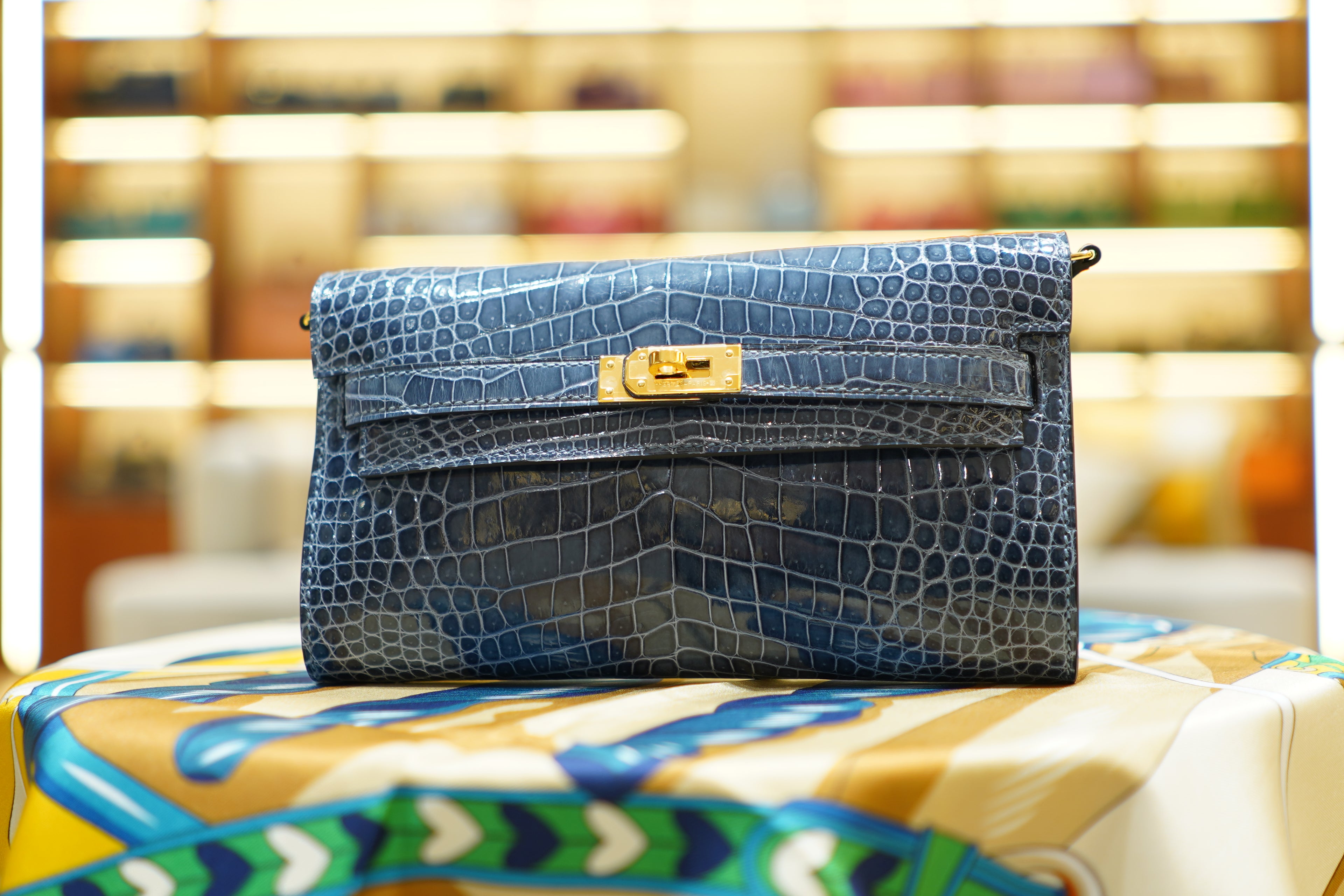 Hermes | Kelly To Go Wallet – Crocodile Leather – Blue – Gold Hardware