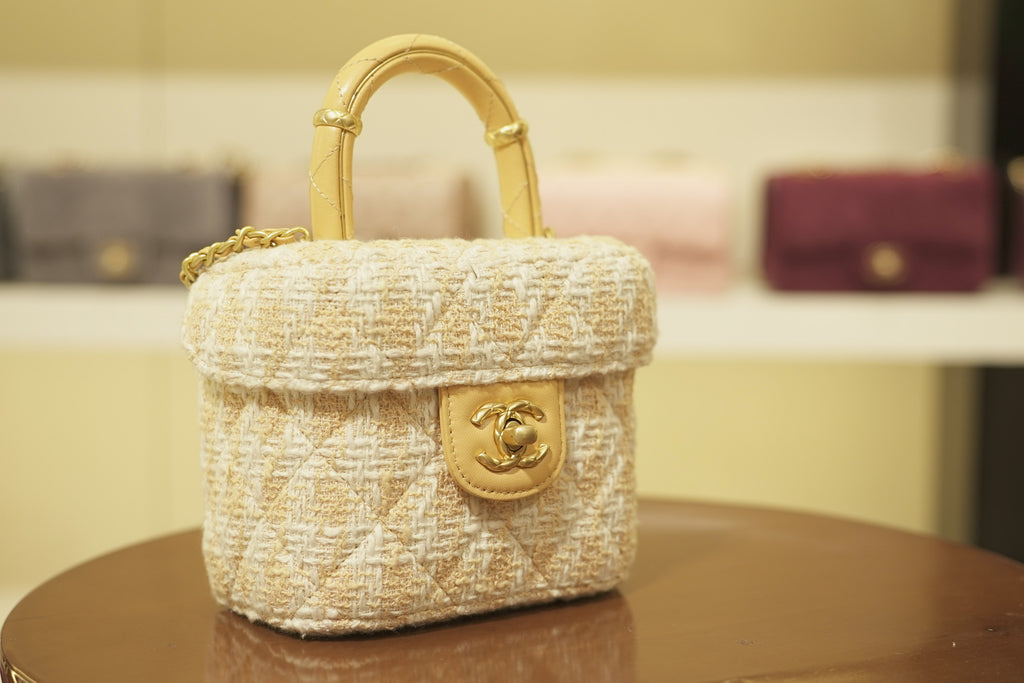 Chanel | Tweed Bag – Tweed – Beige – Gold Hardware