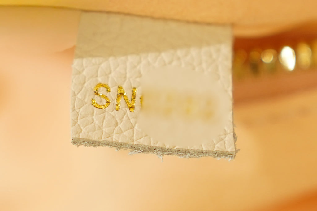 Louis Vuitton | Pochette Metis – Canvas – Cream – Gold Hardware