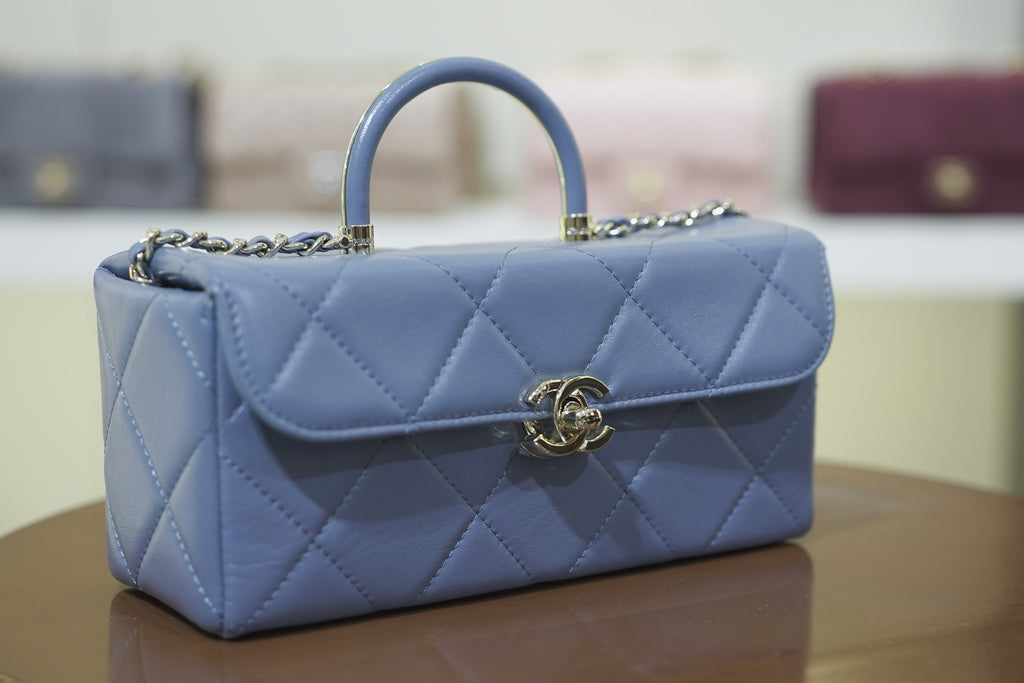 Chanel | Box Bag – Medium – Lambskin – Blue – Gold Hardware