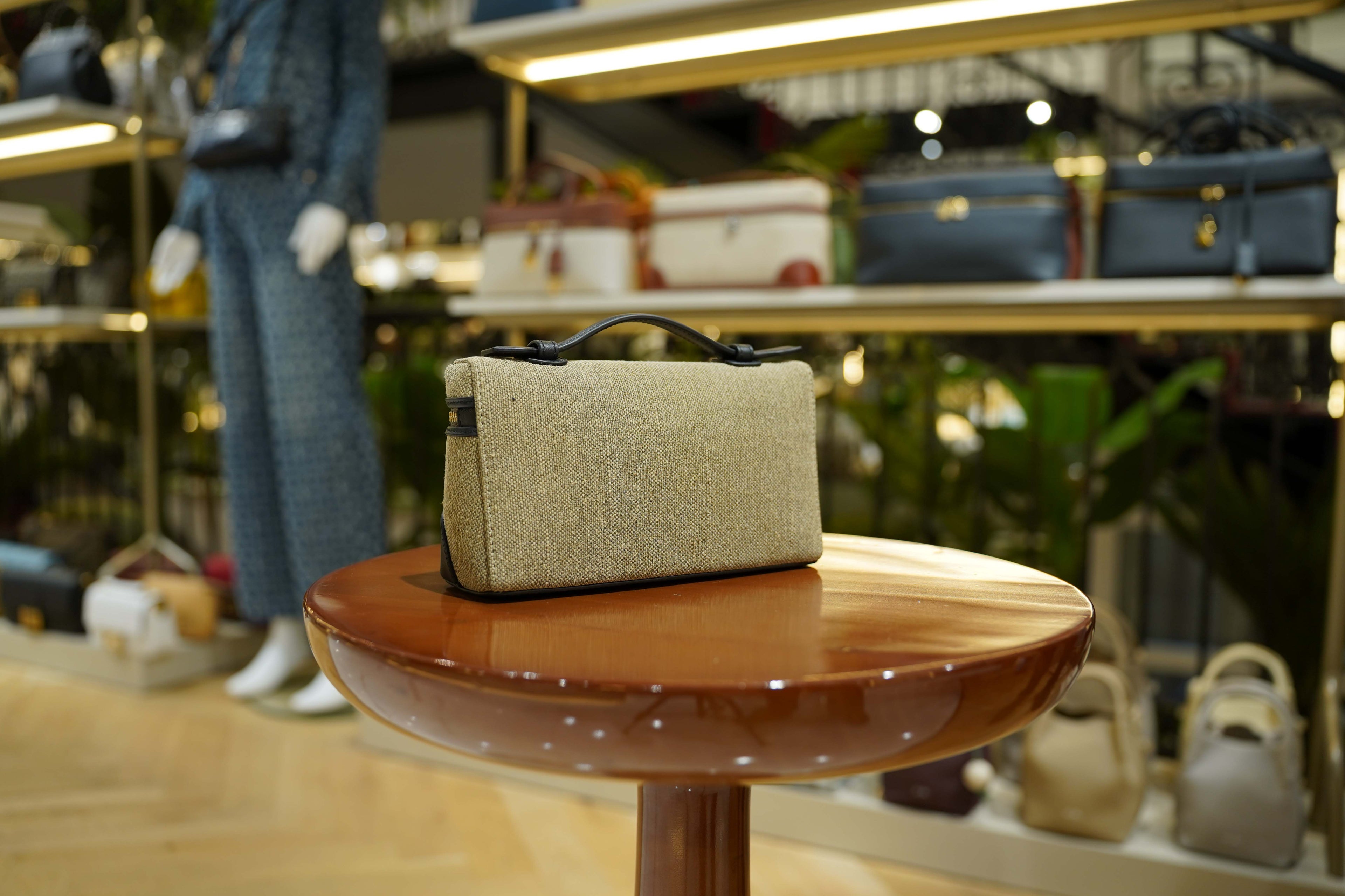 Loro Piana | Extra-Pocket-L19 – Fabric – Beige – Gold Hardware