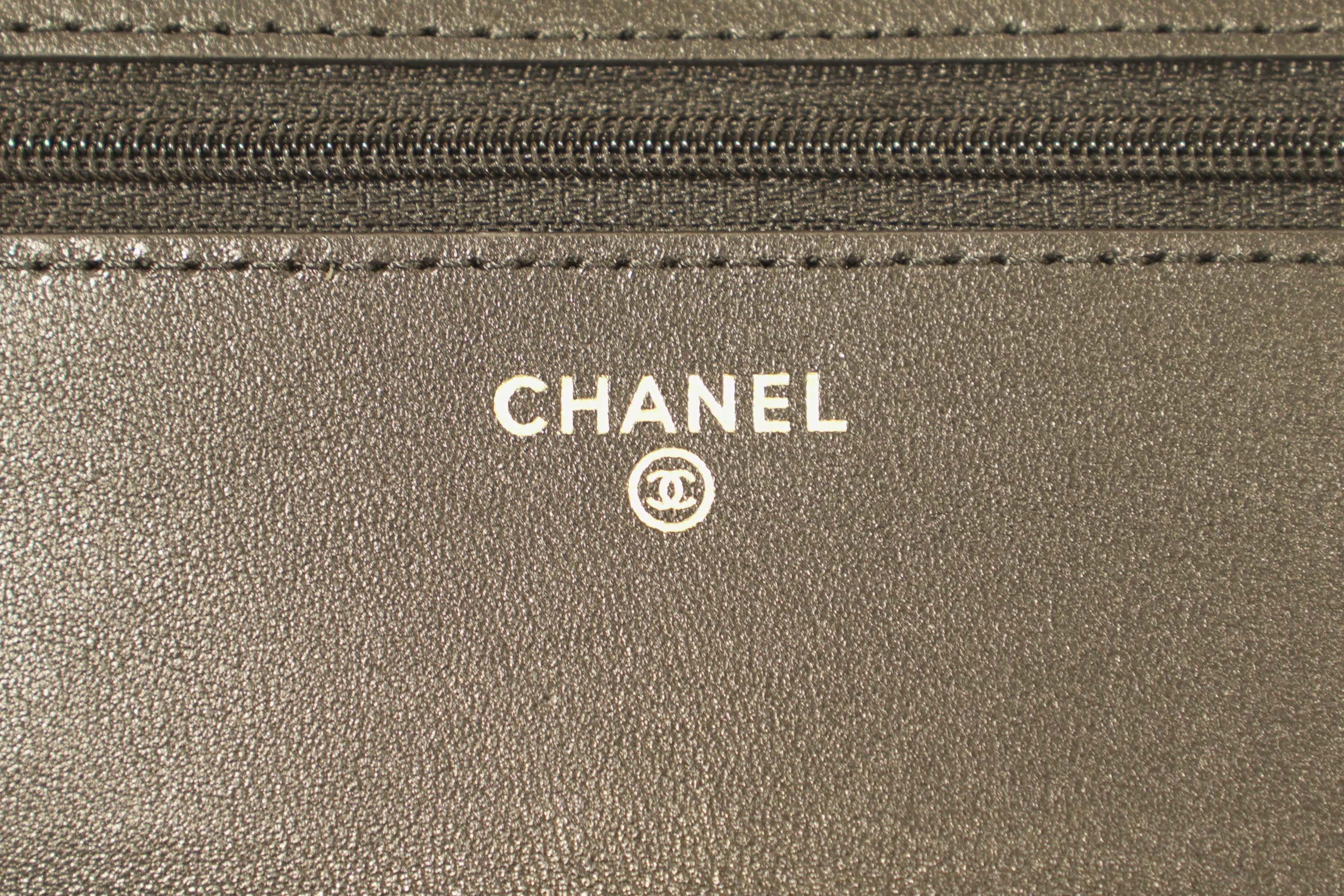 Chanel | Wallet on Chain – Patent Leather – Black – Gold Hardware