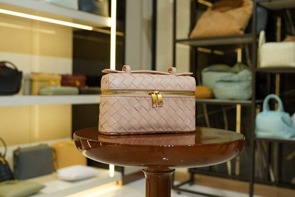 Bottega Veneta | Bang-Bang – Leather – Pink – Gold Hardware