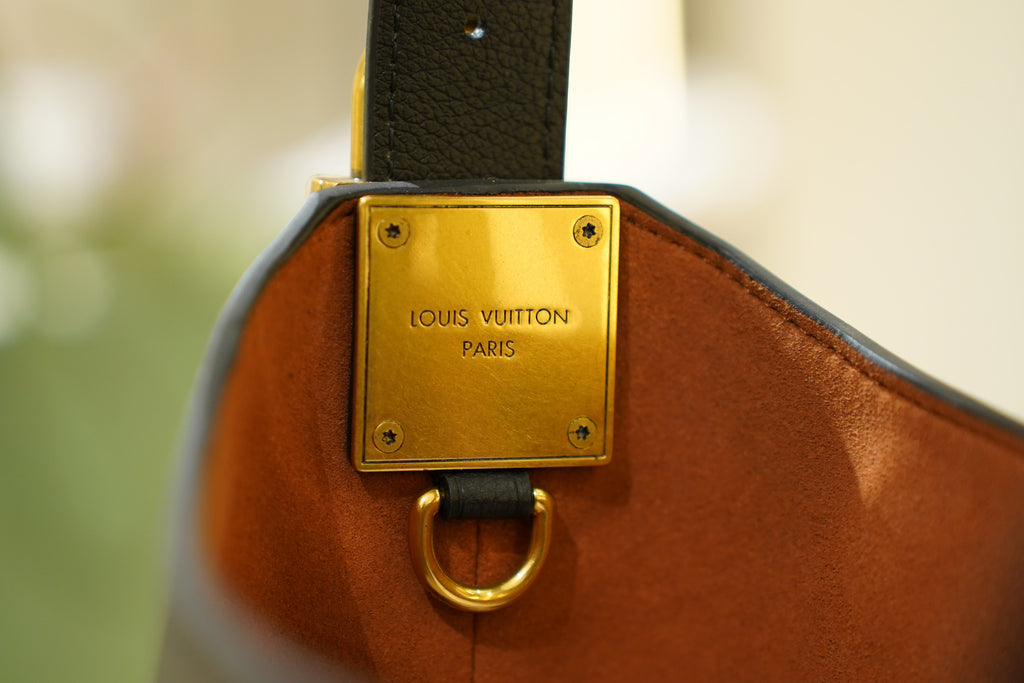 Louis Vuitton | Neverfull – Leather – Black – Gold Hardware