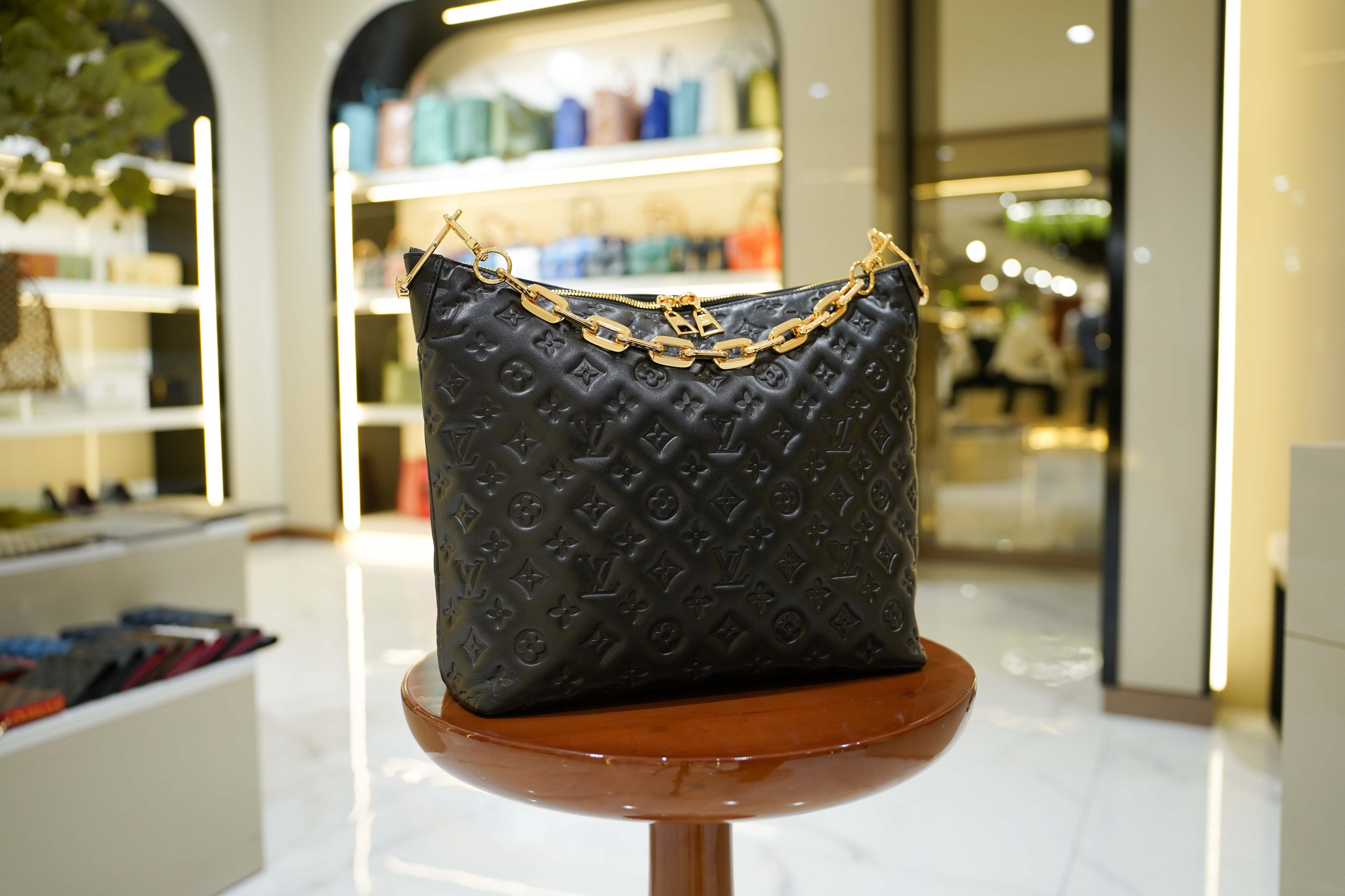 Louis Vuitton | OnTheGo – Monogram Empreinte – Black – Gold Hardware