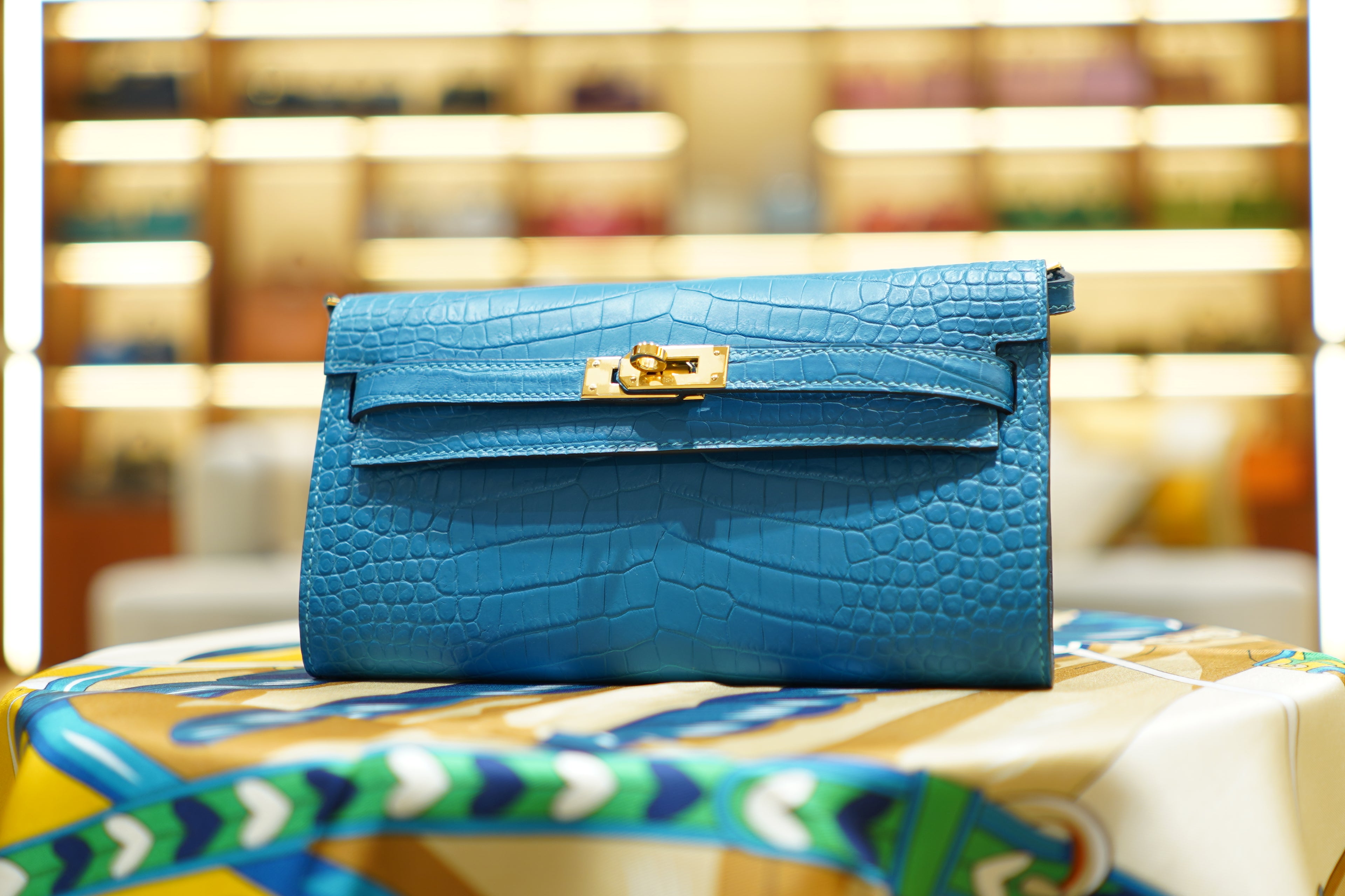 Hermes | Kelly To Go Wallet – Crocodile Leather – Blue – Gold Hardware