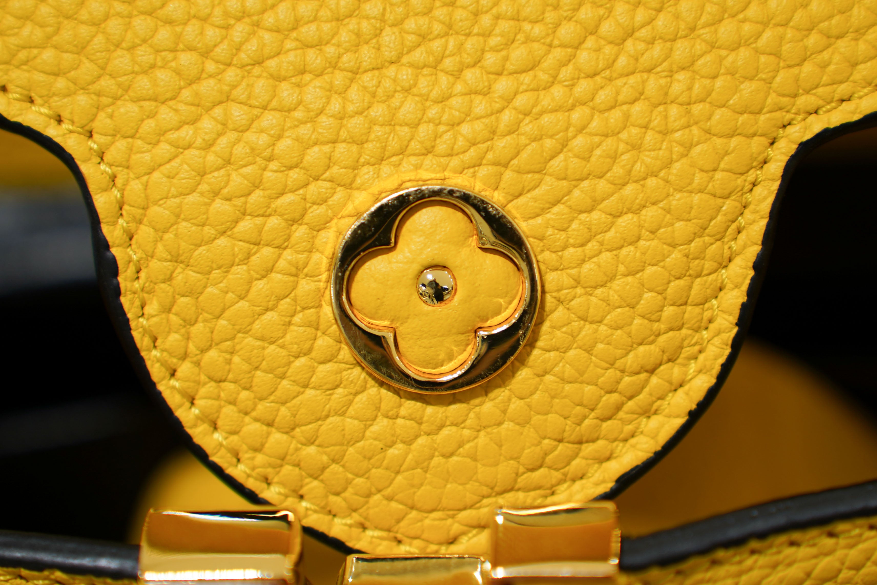 Louis Vuitton | Capucines Medium – Leather – Yellow – Gold Hardware