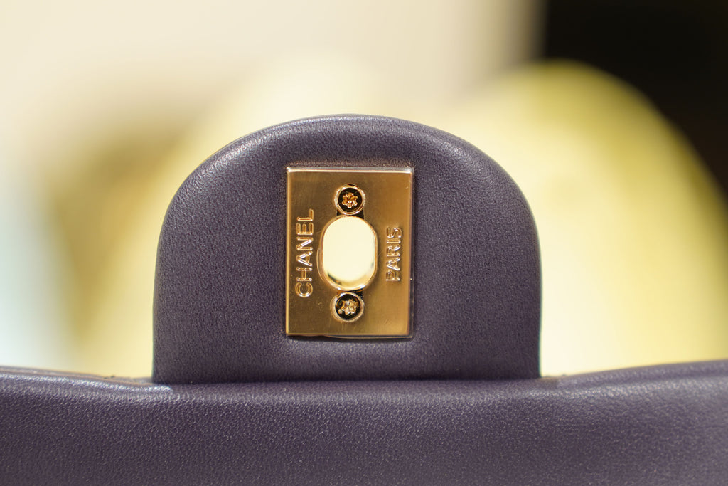 Chanel | Classic Flap Bag – Medium – Lambskin – Gray – Gold Hardware