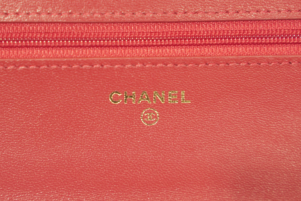 Chanel | Wallet on Chain – Lambskin – Red – Gold Hardware