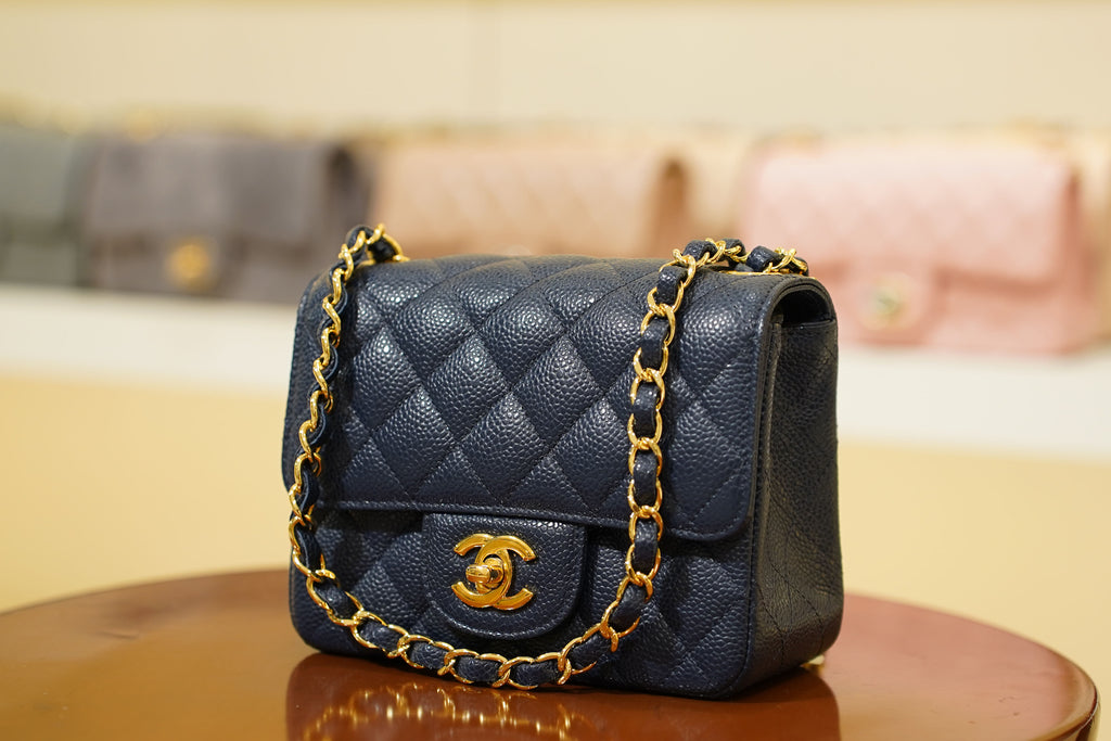 Chanel | Square Mini Flap Bag – Lambskin – Navy – Gold Hardware