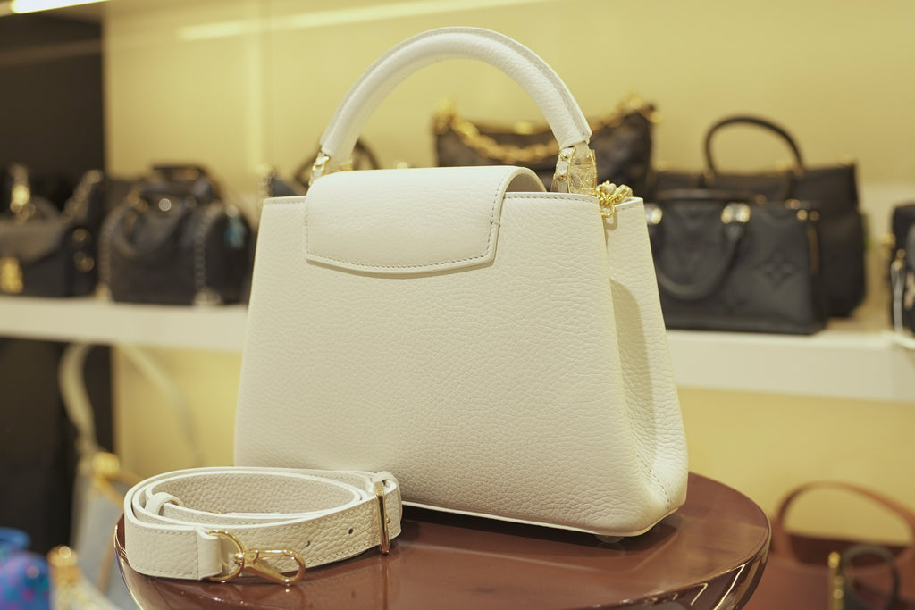 Louis Vuitton | Capucines – Leather – White – Gold Hardware