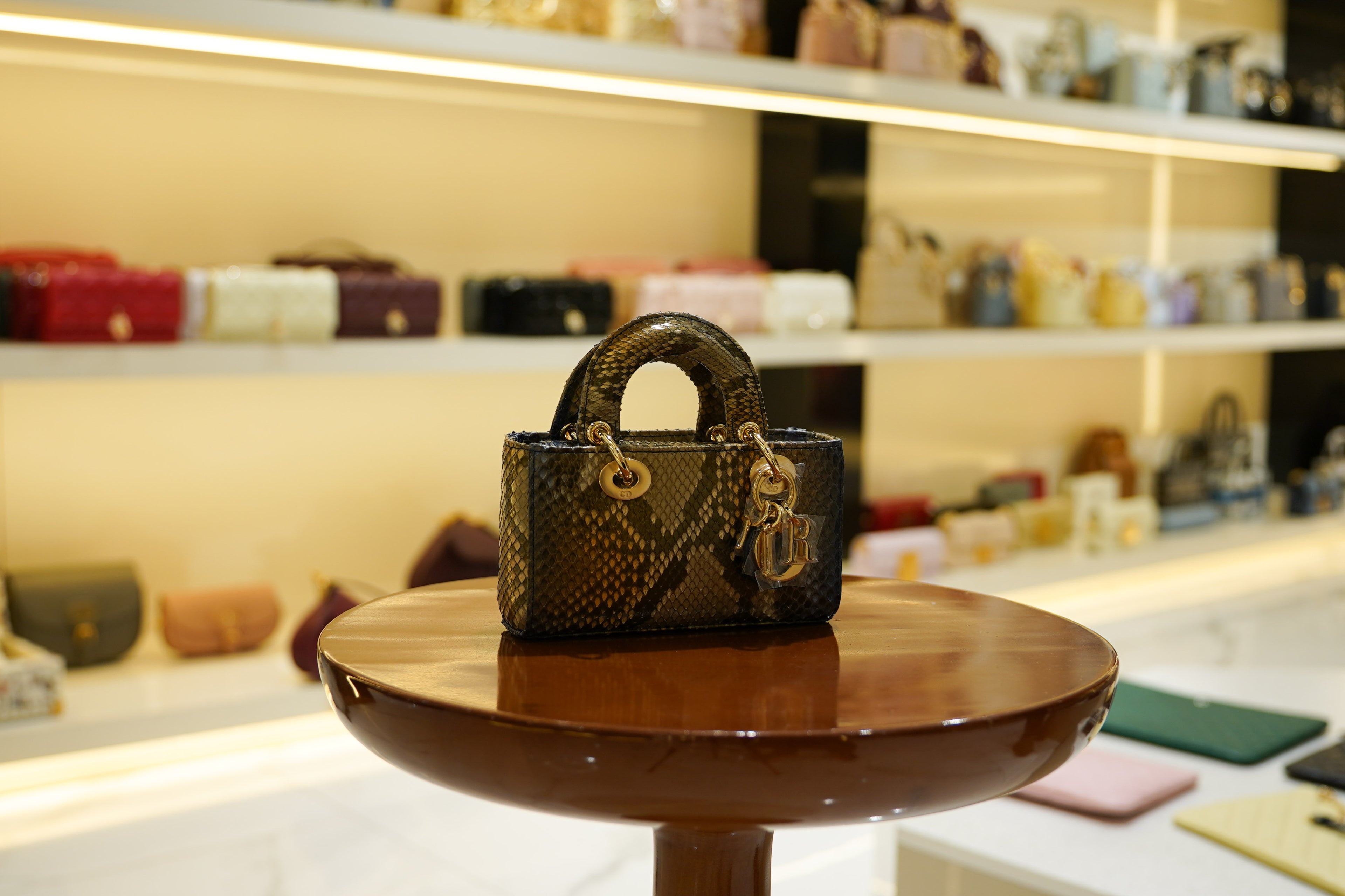 Dior | Sac D-Joy – Cuir – Noir – Quincaillerie Dorée