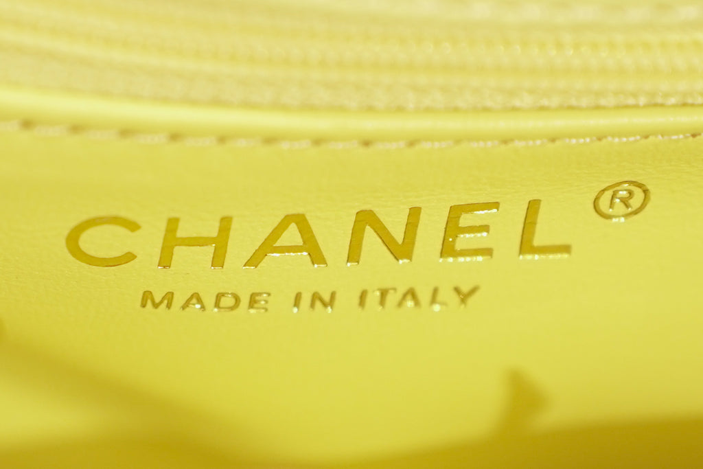 Chanel | Coco Mini – Lambskin – Yellow – Gold Hardware