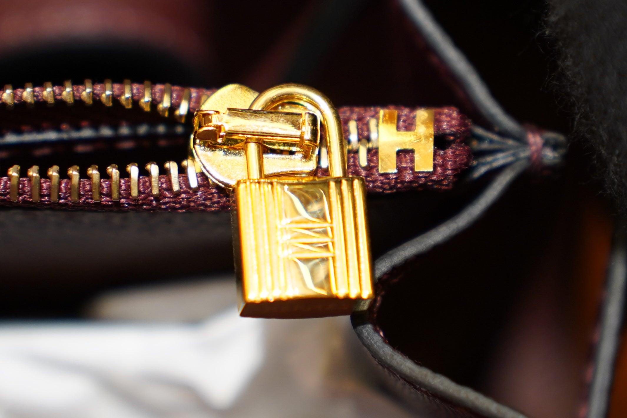 Hermes | Kelly – 28 – Epsom – Brown – Gold Hardware