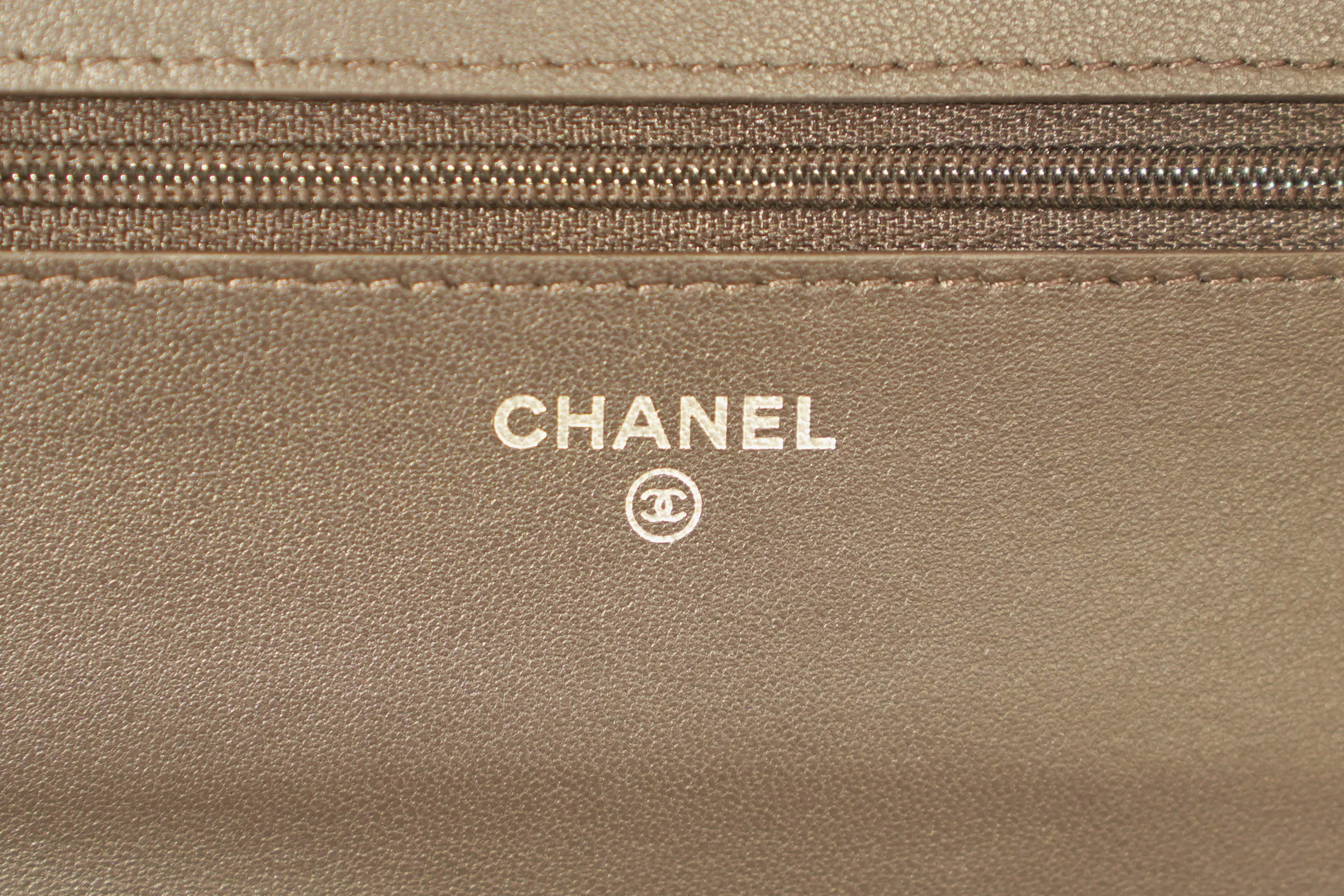 Chanel | Wallet on Chain – Lambskin – Grey – Gold Hardware