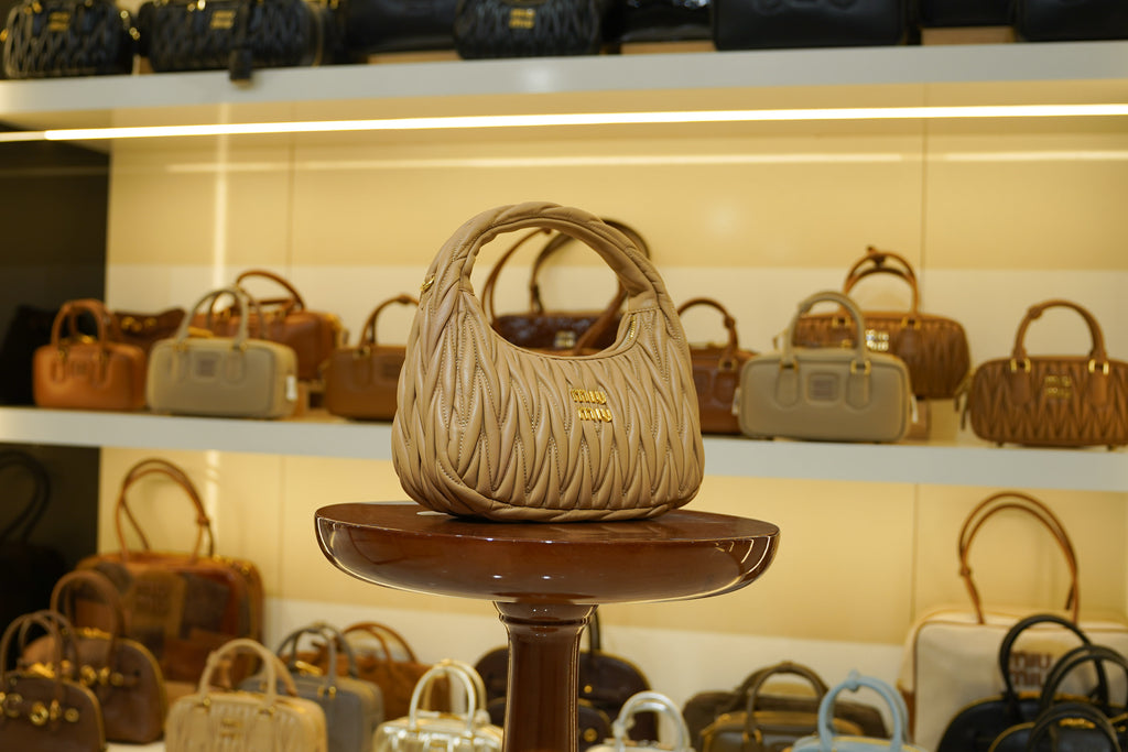 Miu Miu | Wander-Matelasse – Leather – Beige – Gold Hardware