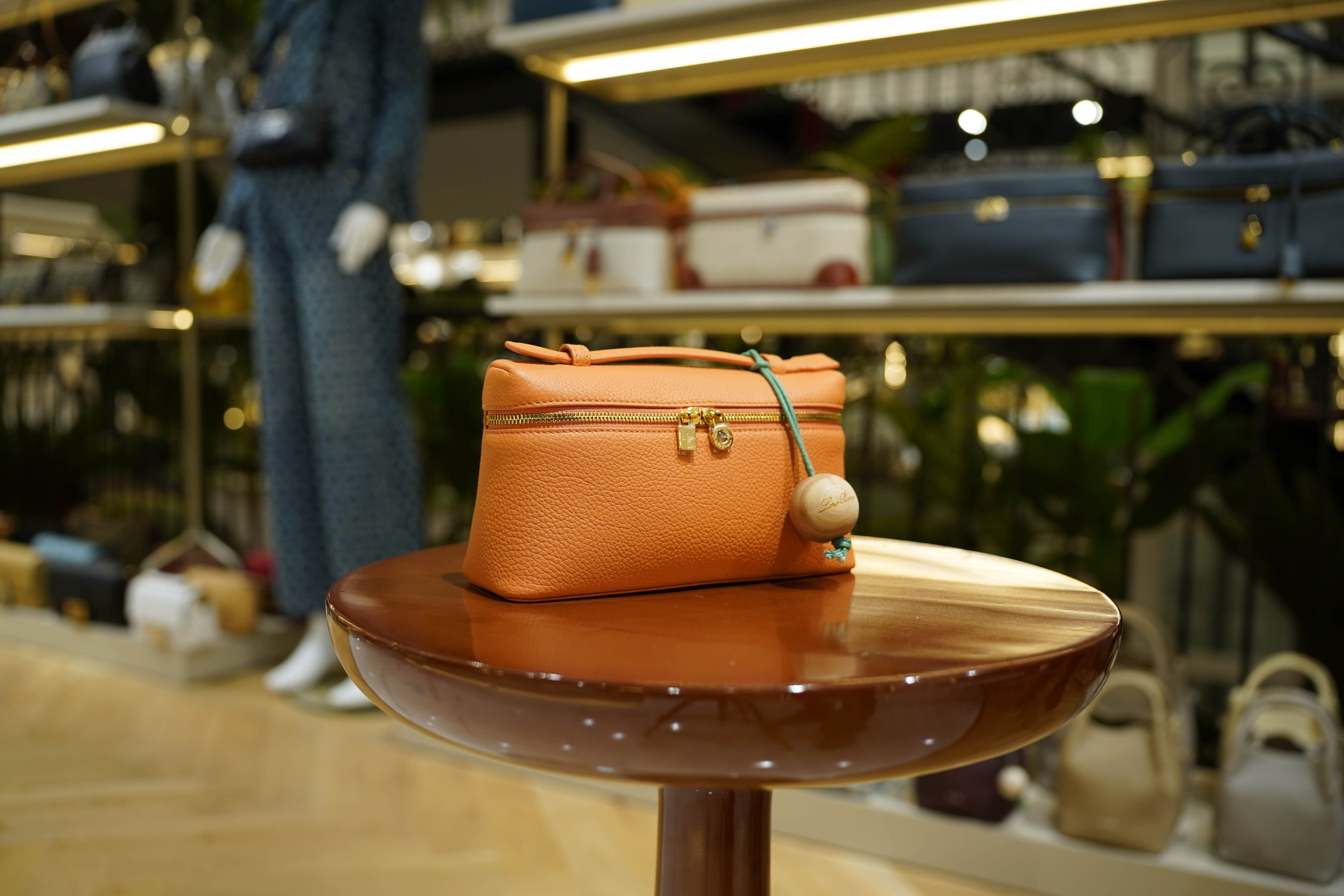 Loro Piana | Extra-Pocket-L19 – Leather – Orange – Gold Hardware