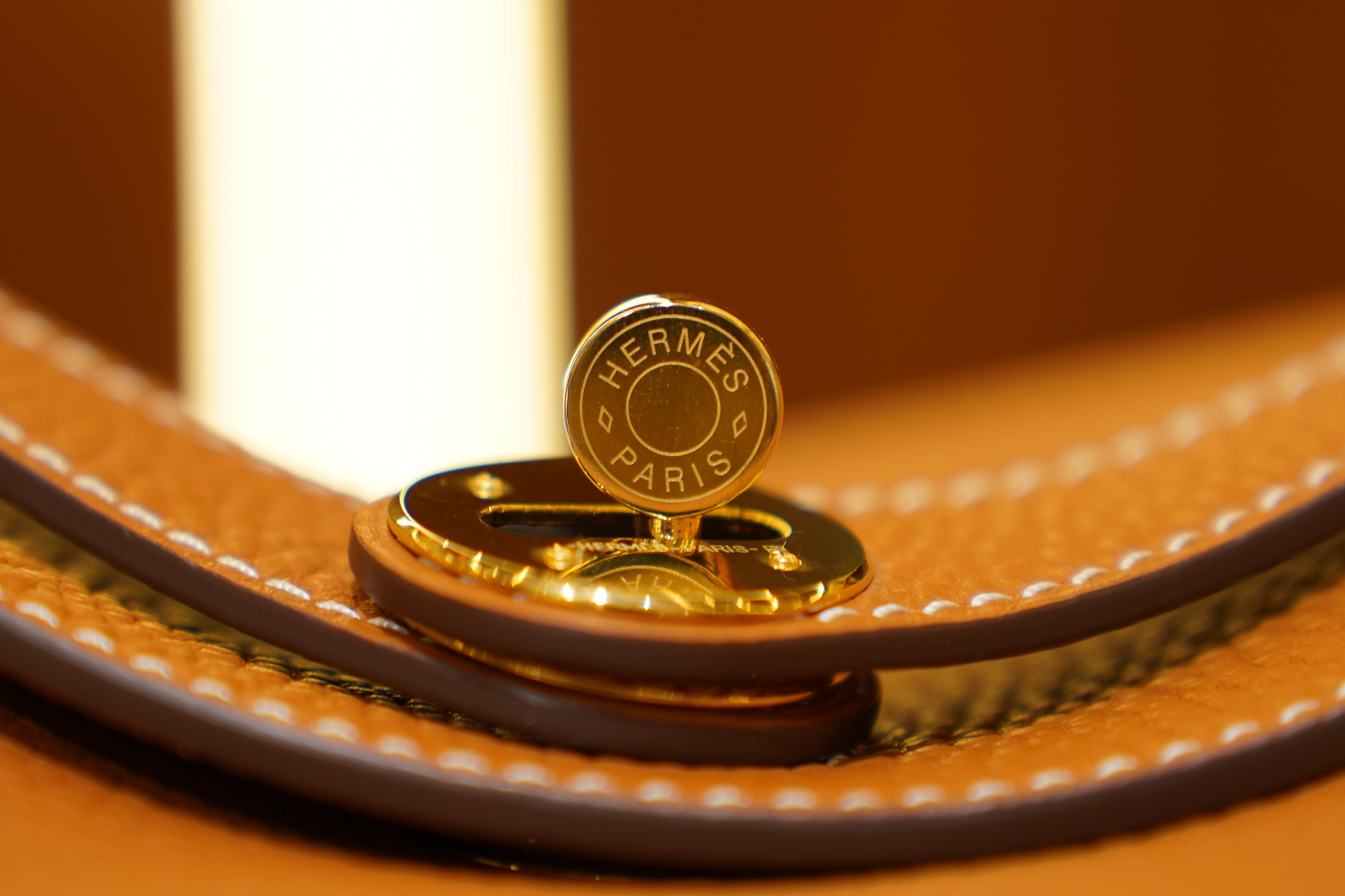 Hermes | Lindy Large – Togo – Tan – Gold Hardware