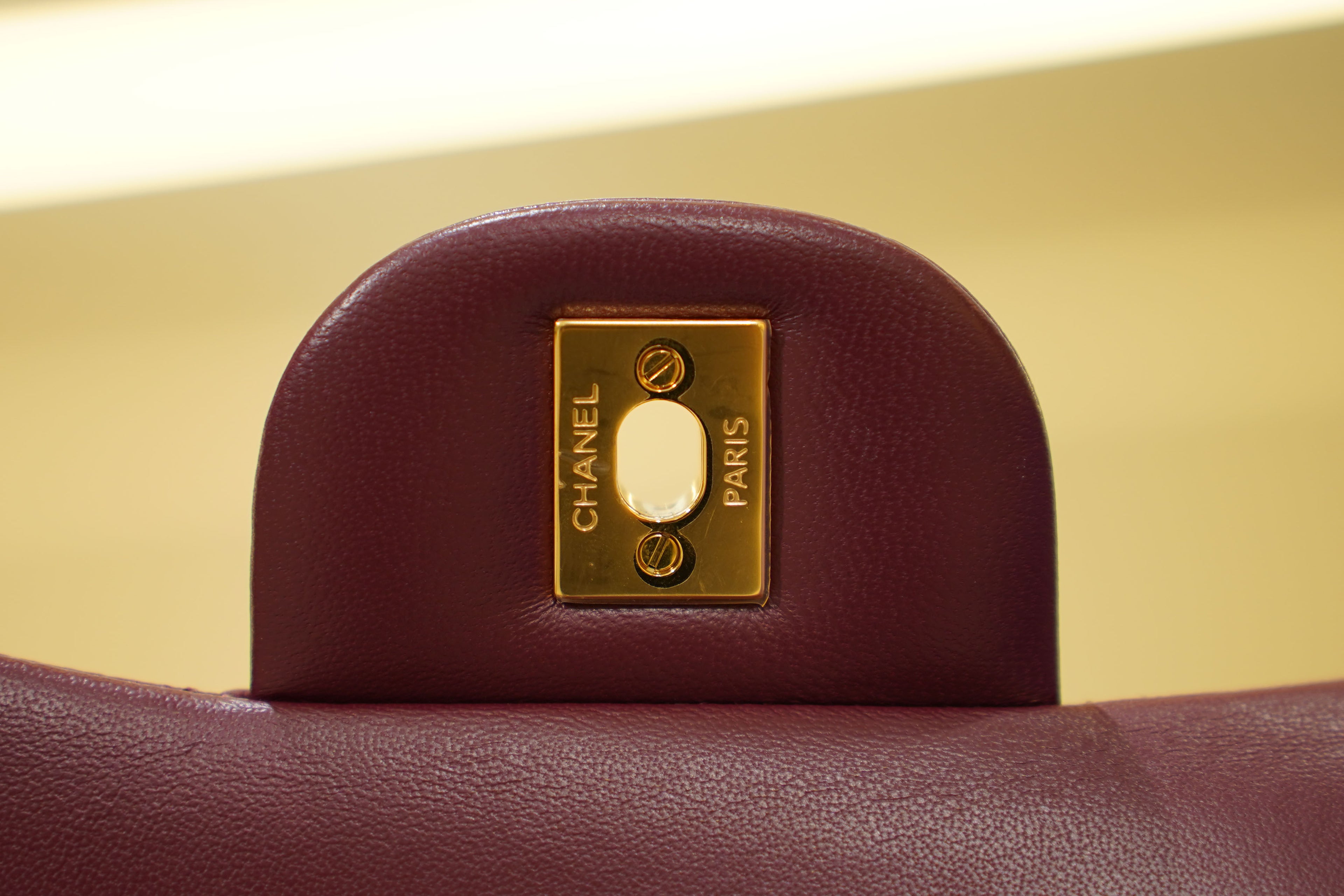 Chanel | Classic Flap Medium – Lambskin Leather – Burgundy – Gold Hardware