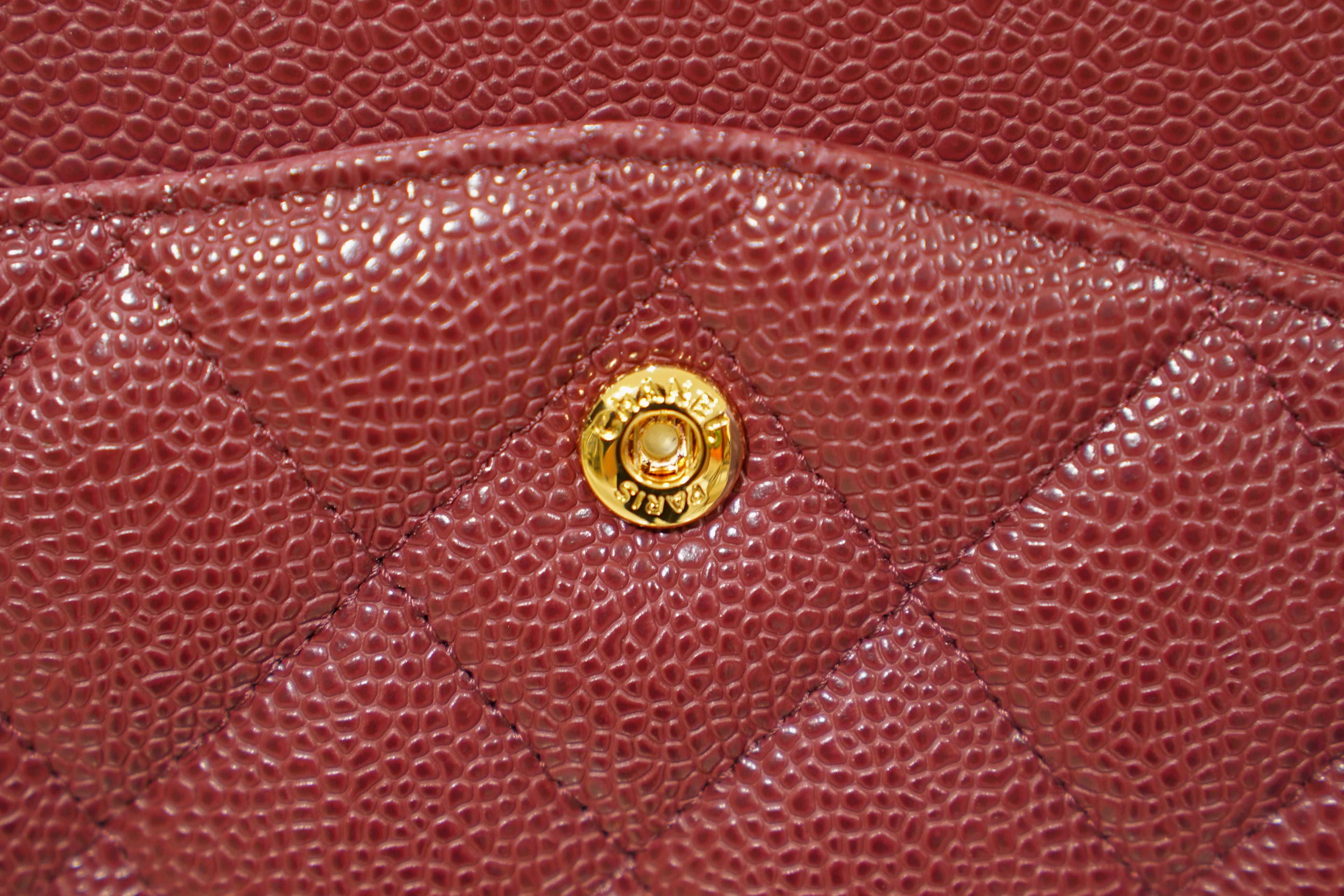 Chanel | Classic Flap Medium – Caviar Leather – Burgundy – Gold Hardware