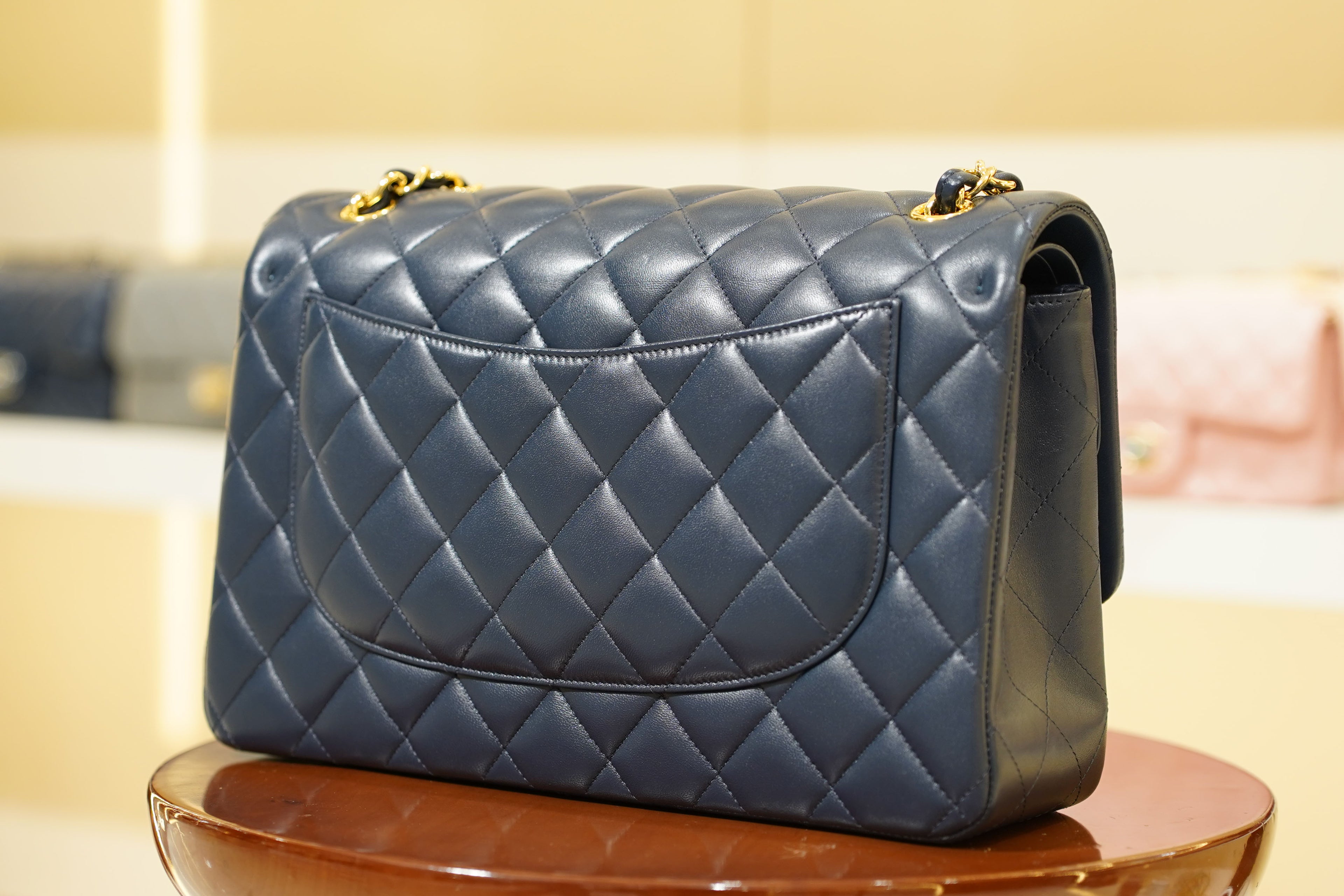 Chanel | Classic Flap Medium – Lambskin Leather – Navy Blue – Gold Hardware