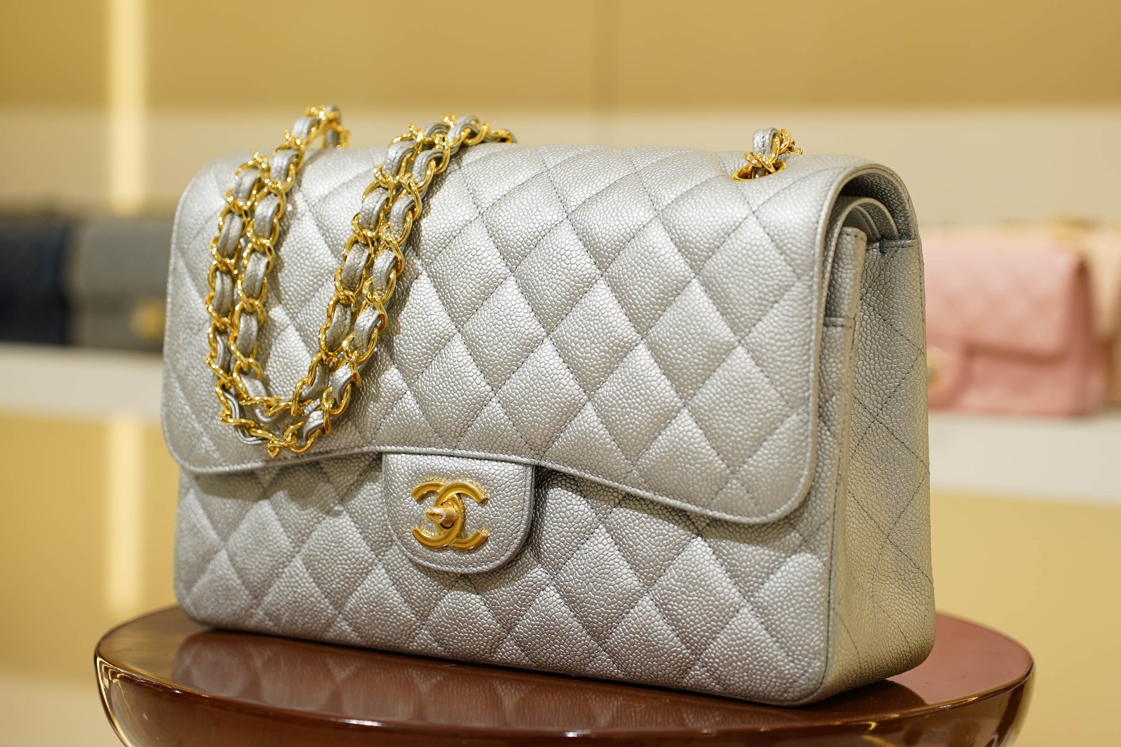 Chanel | Classic Flap Medium – Caviar Leather – Silver – Gold Hardware