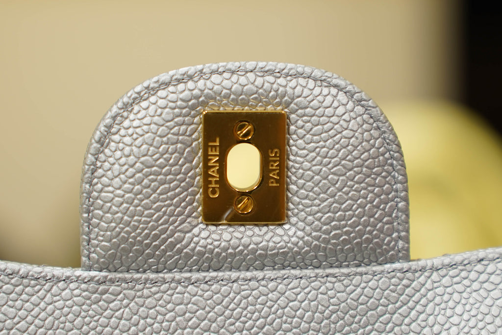 Chanel | Classic Flap Medium – Caviar Leather – Silver – Gold Hardware