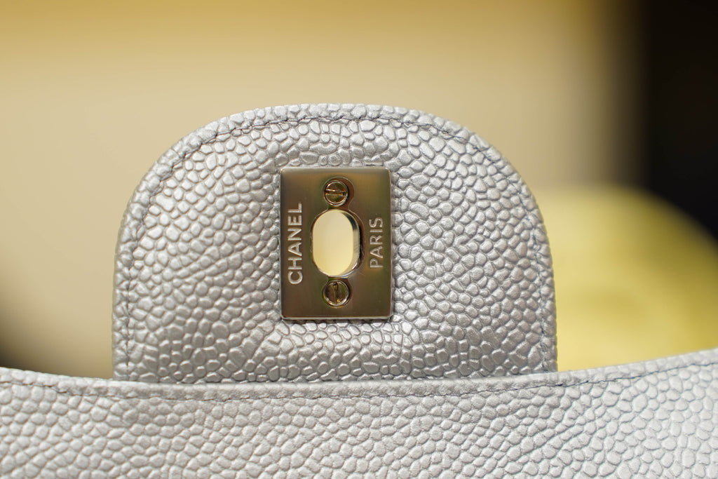 Chanel | Classic Flap Medium – Caviar Leather – Silver – Silver Hardware