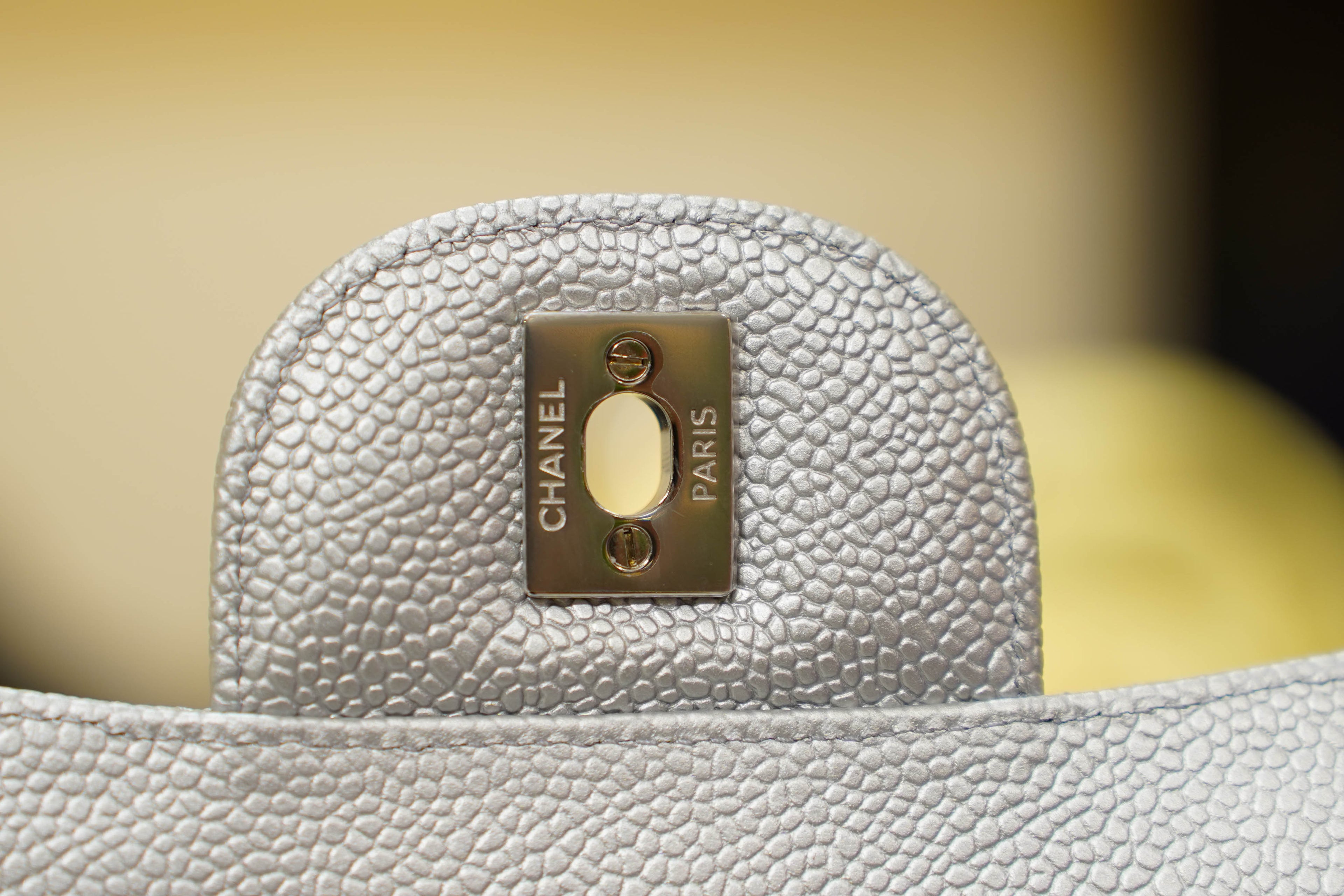 Chanel | Classic Flap Medium – Caviar Leather – Silver – Silver Hardware