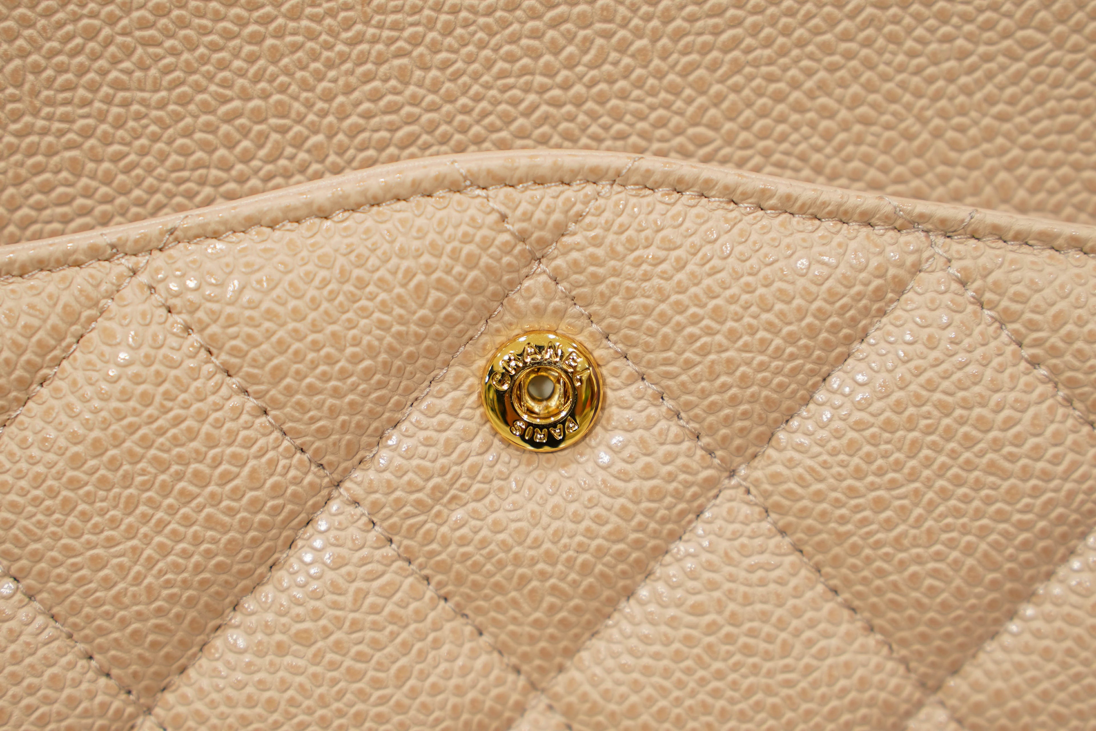 Chanel | Classic Flap Medium – Caviar Leather – Beige – Gold Hardware