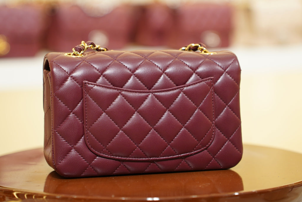 Chanel | Classic Flap Bag – Bordeaux Lambskin – Gold Hardware